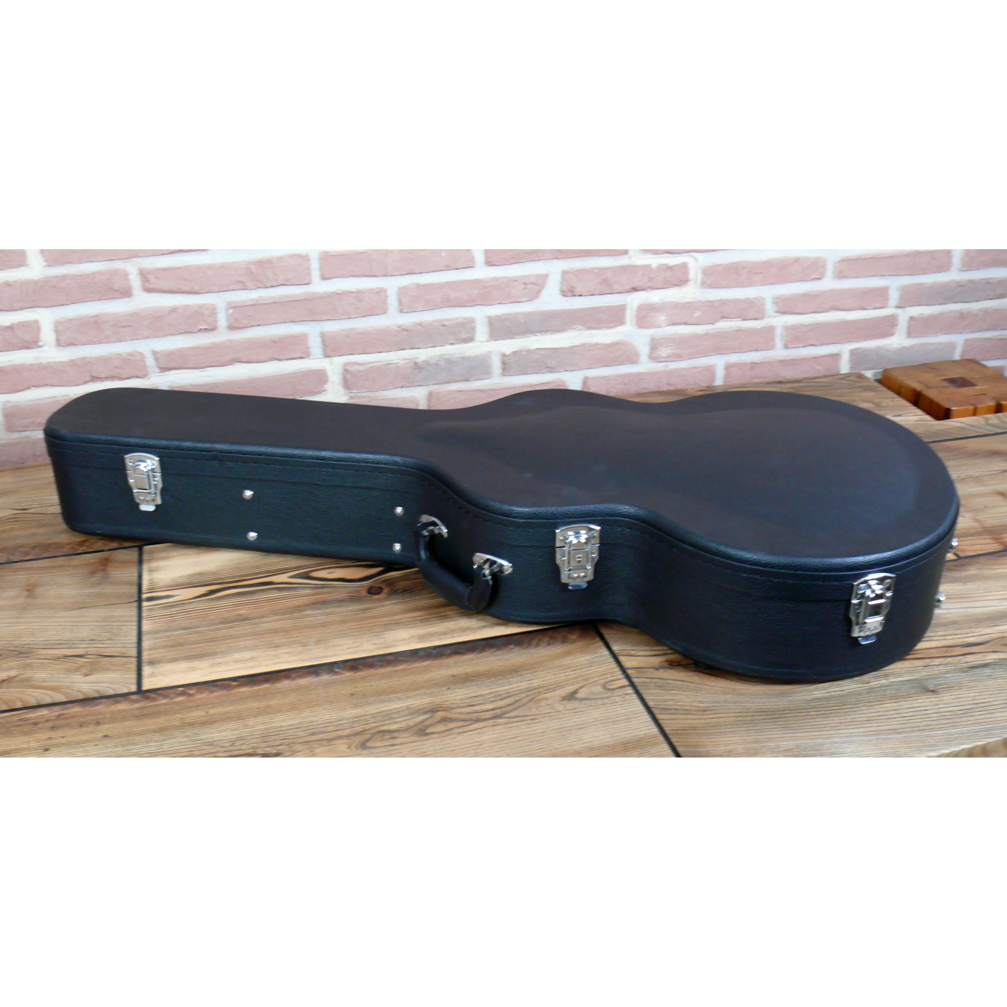 Eastman AR580CE-HB im Hardshell Case