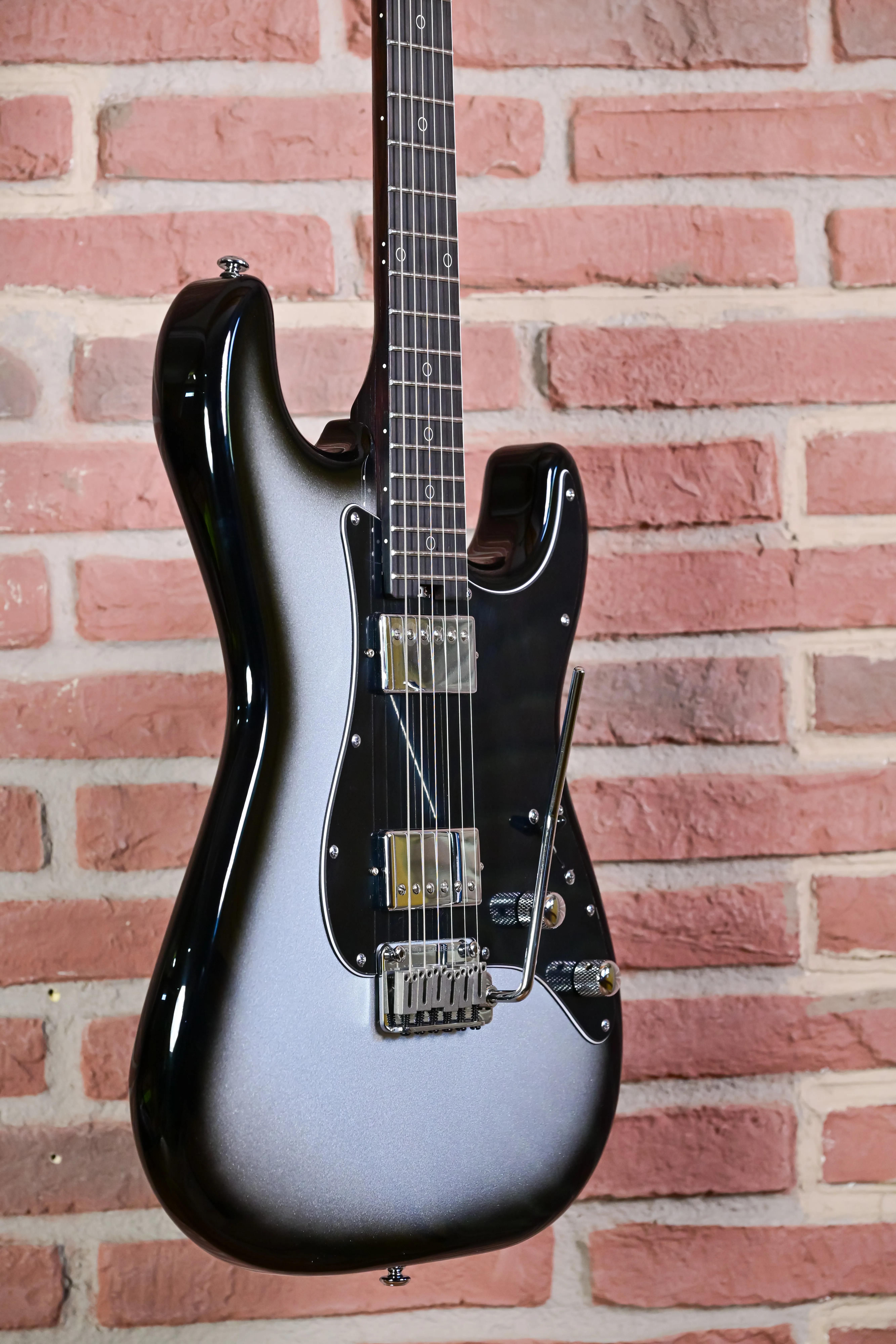 Nick Johnston Handsigned Traditional HH Atomic Mercury IM25121277