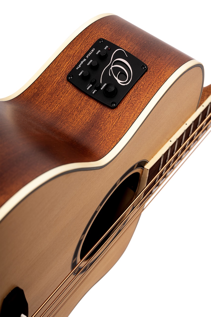 D7CE-4 Acoustic Bass 4-Str. Ortega Cutaway, Mahagoni/Fichte