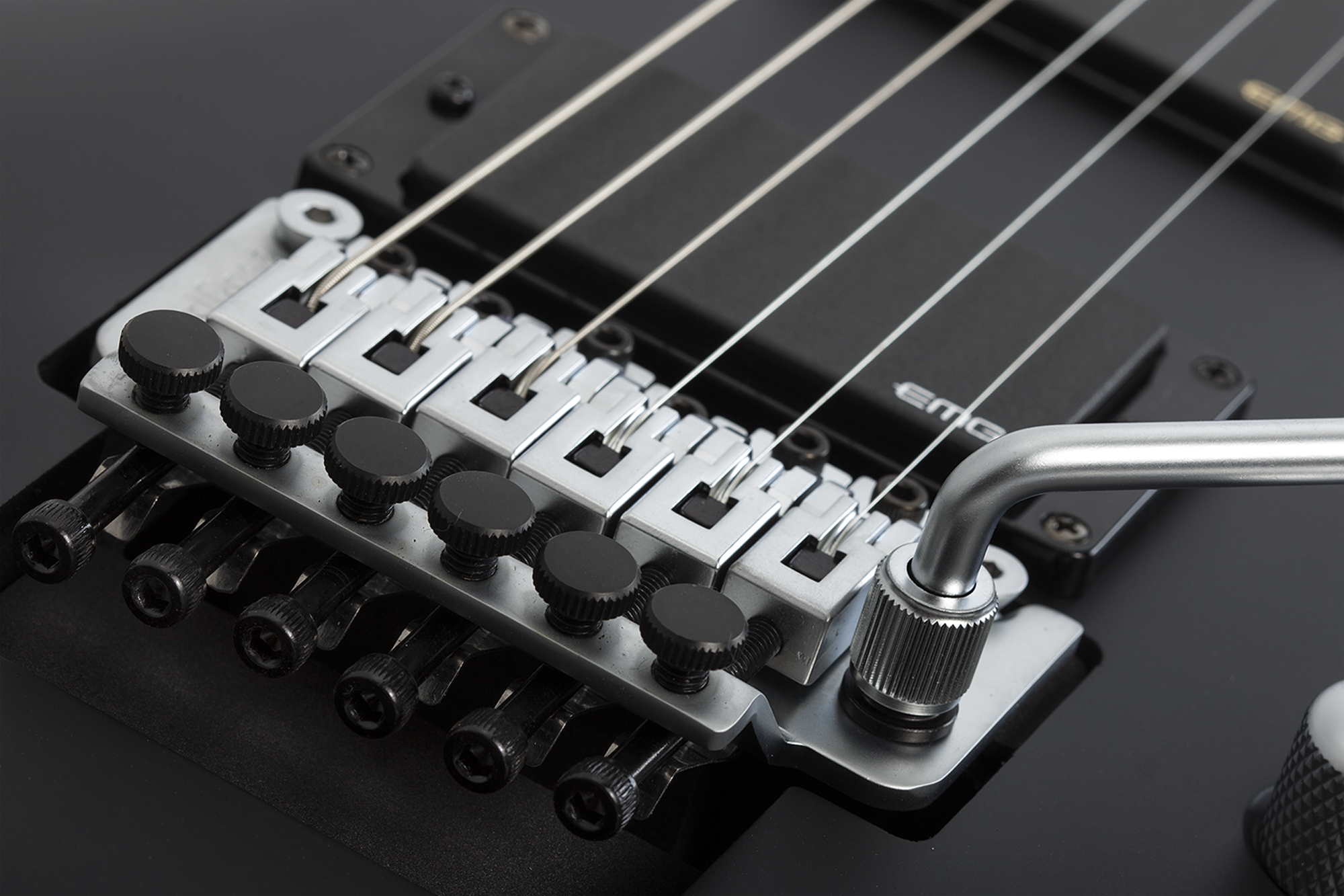 Damien Platinum-6 FR Satin Black