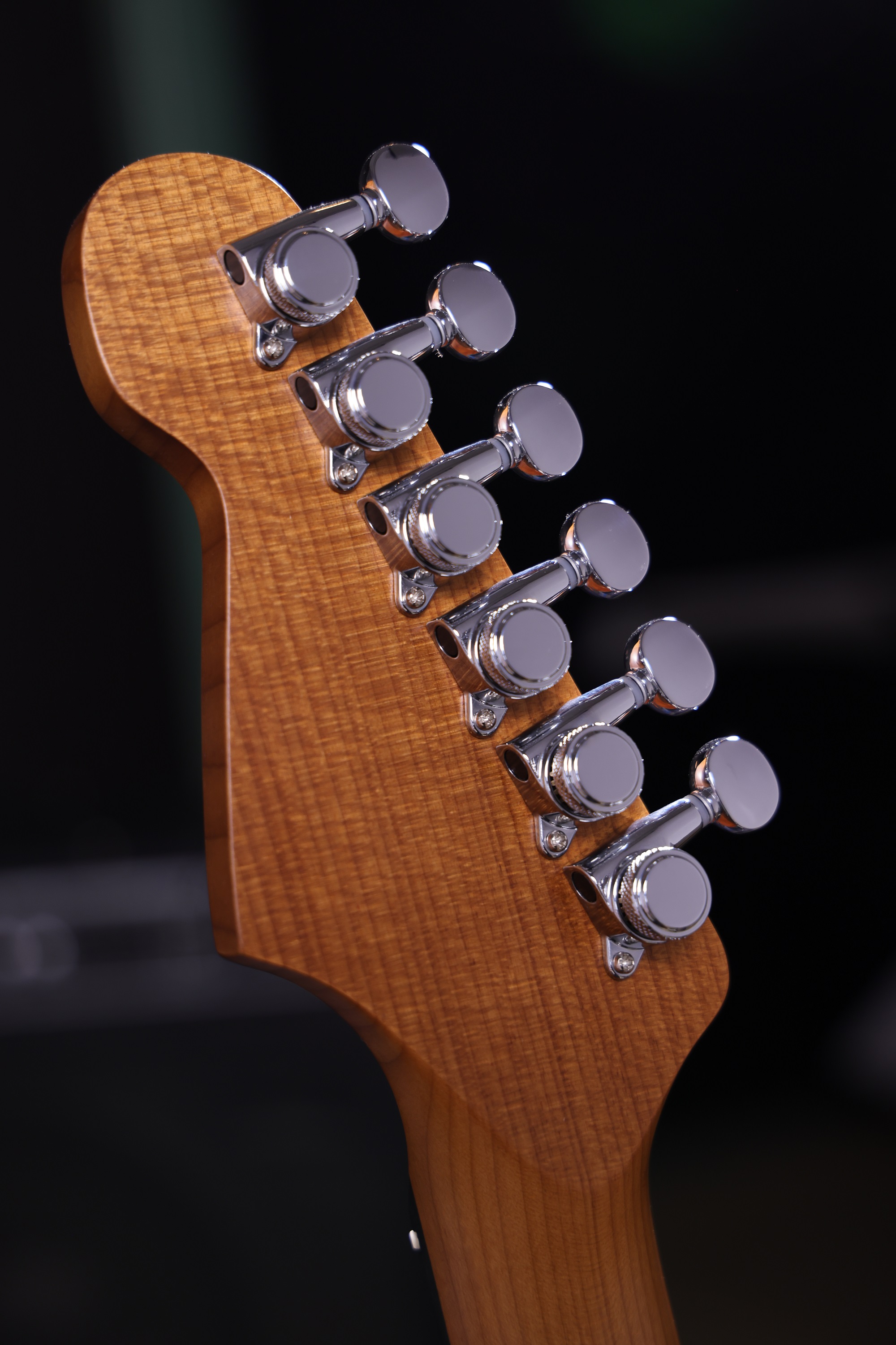 PT-6 OW R Olympic White  Relic