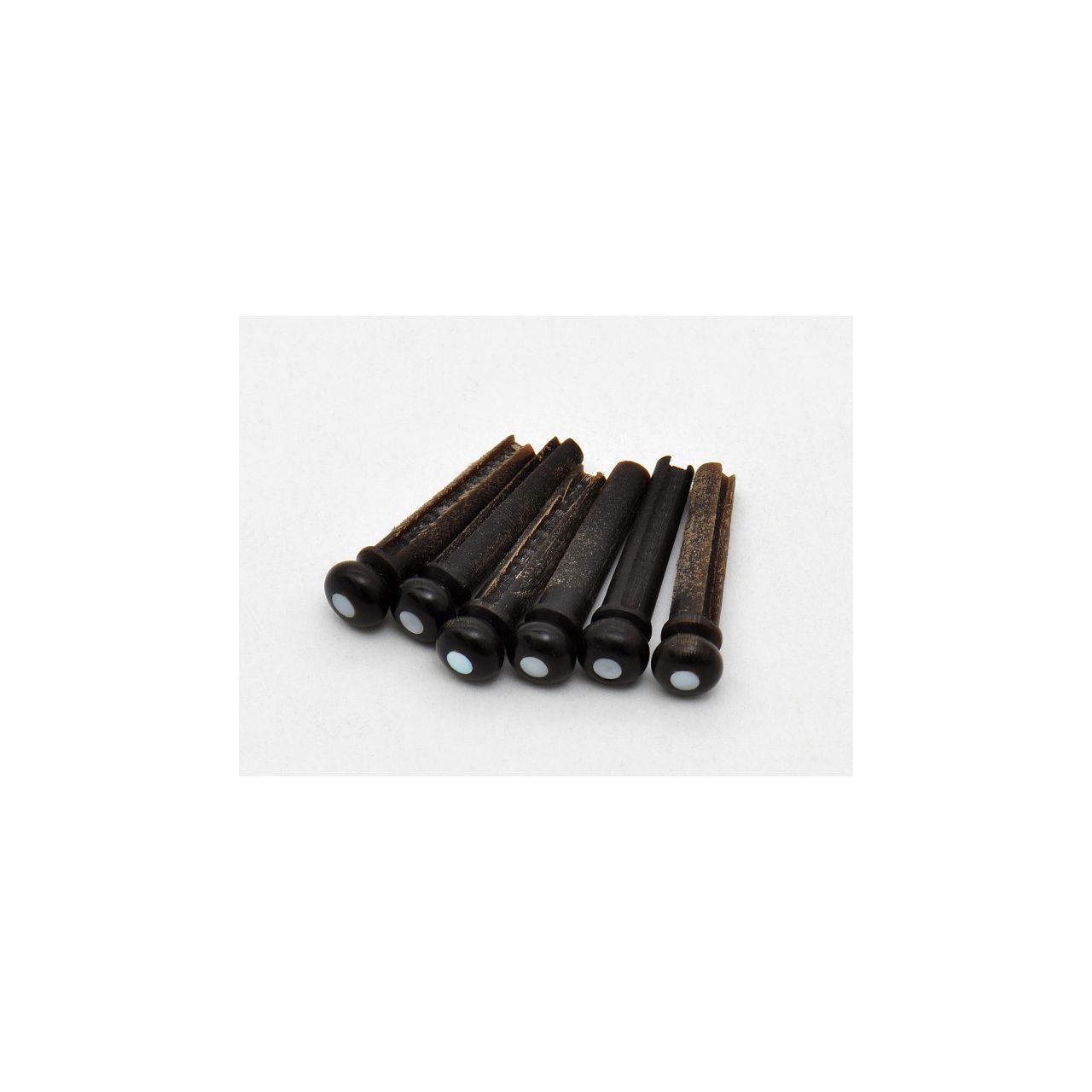 HW103 Buffalo Horn Bridge Pins, 6 Stück, Made in Japan