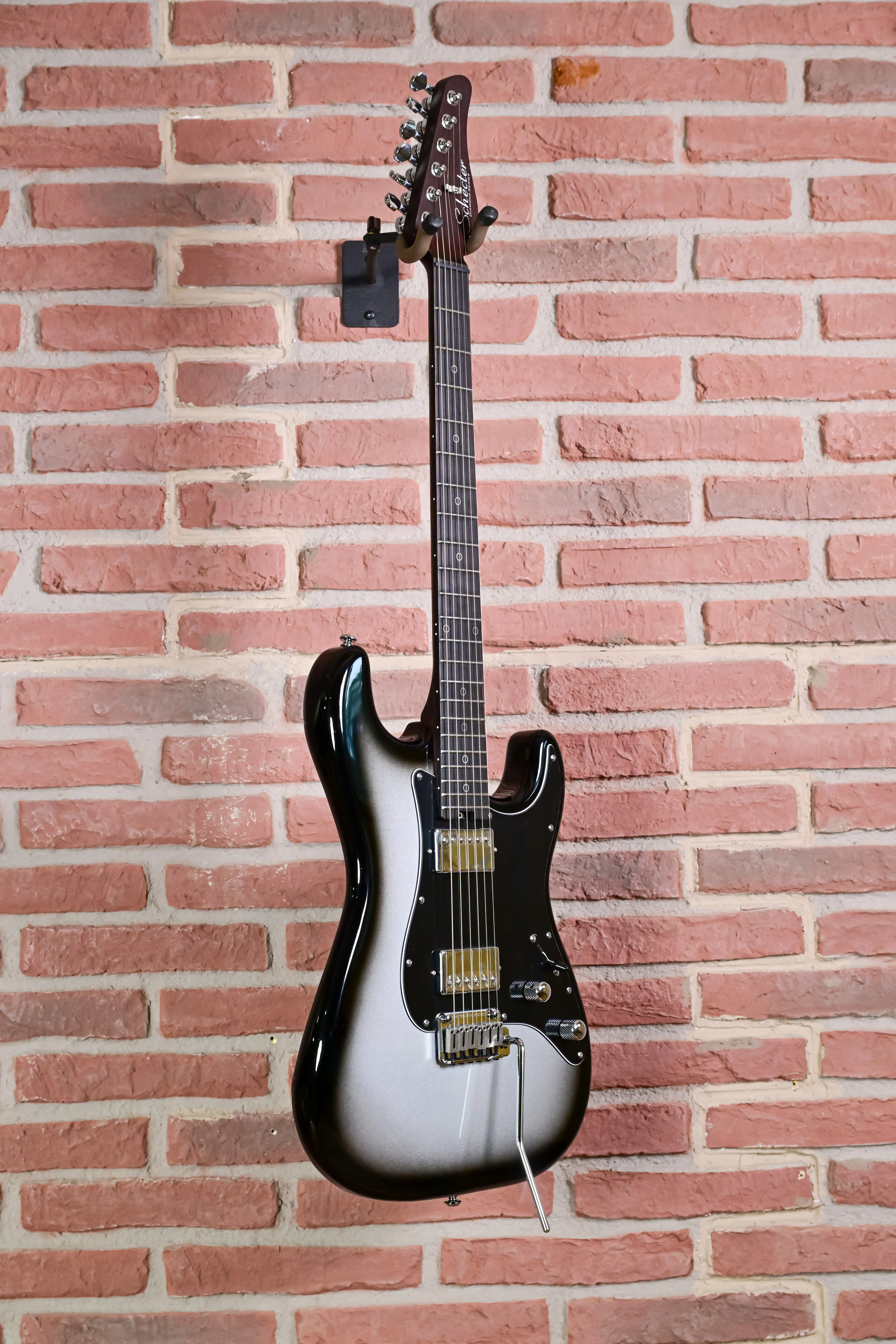 Nick Johnston Handsigned Traditional HH Atomic Mercury IM25121351
