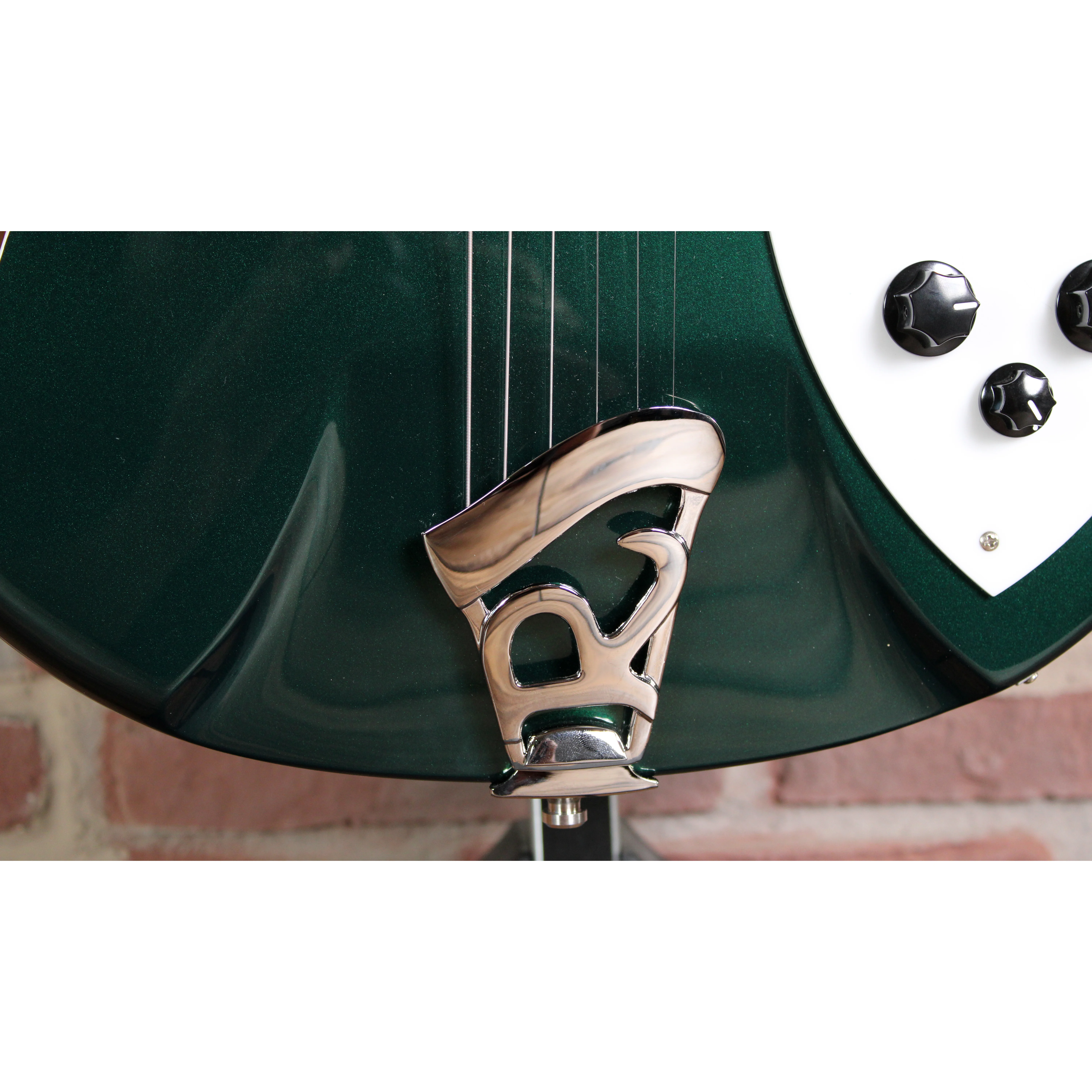 Rickenbacker 360 Logo auf Kopfplatte