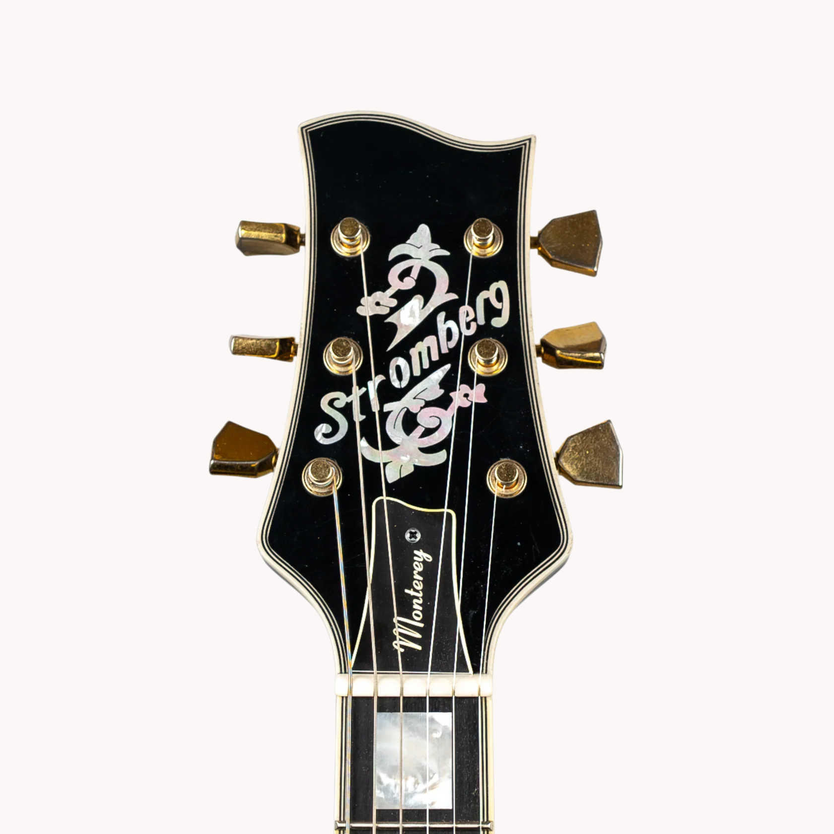 Monterey Bigsby GH Black Aged