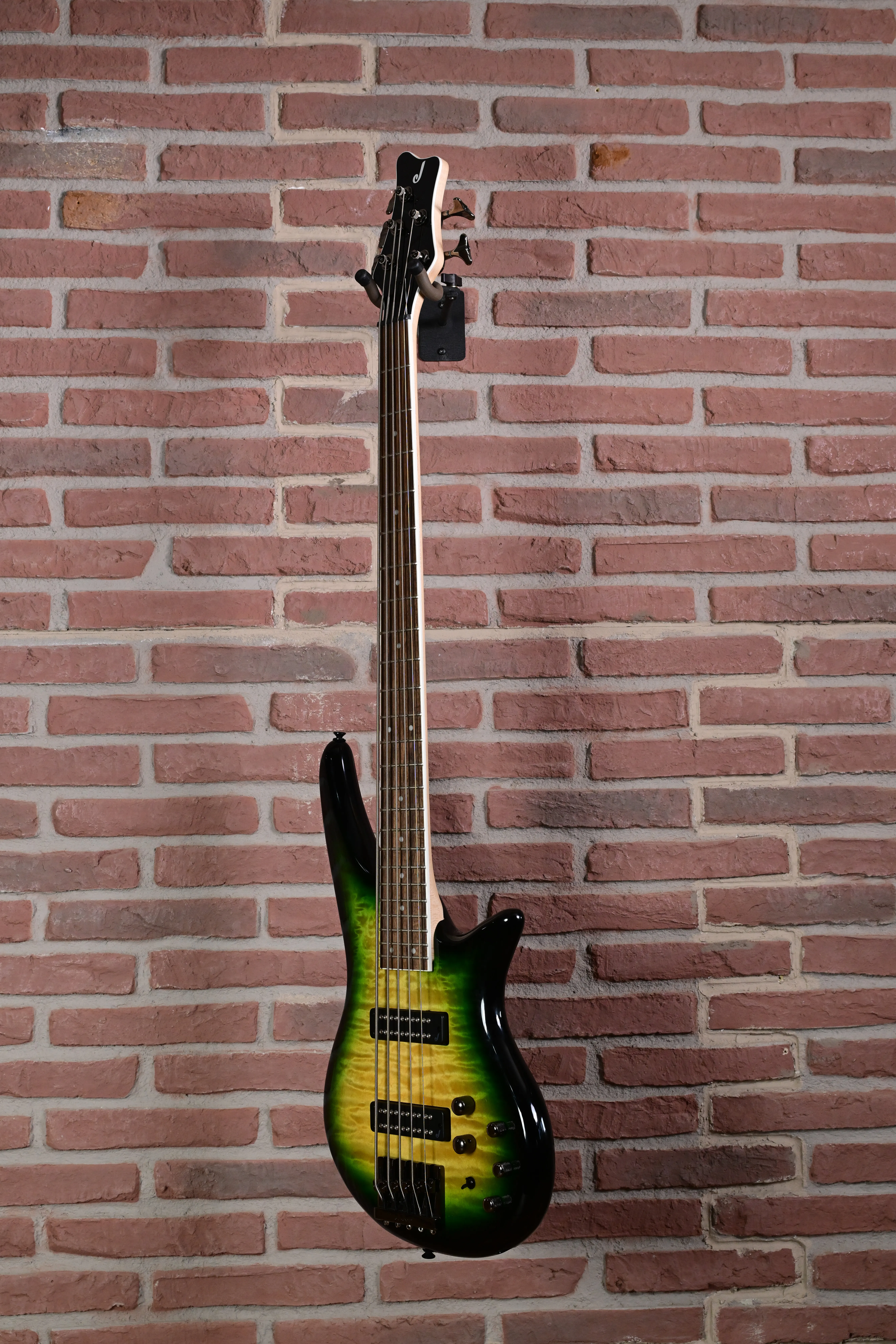 JS3Q Spectra V Alien Burst (Kommissionsware)