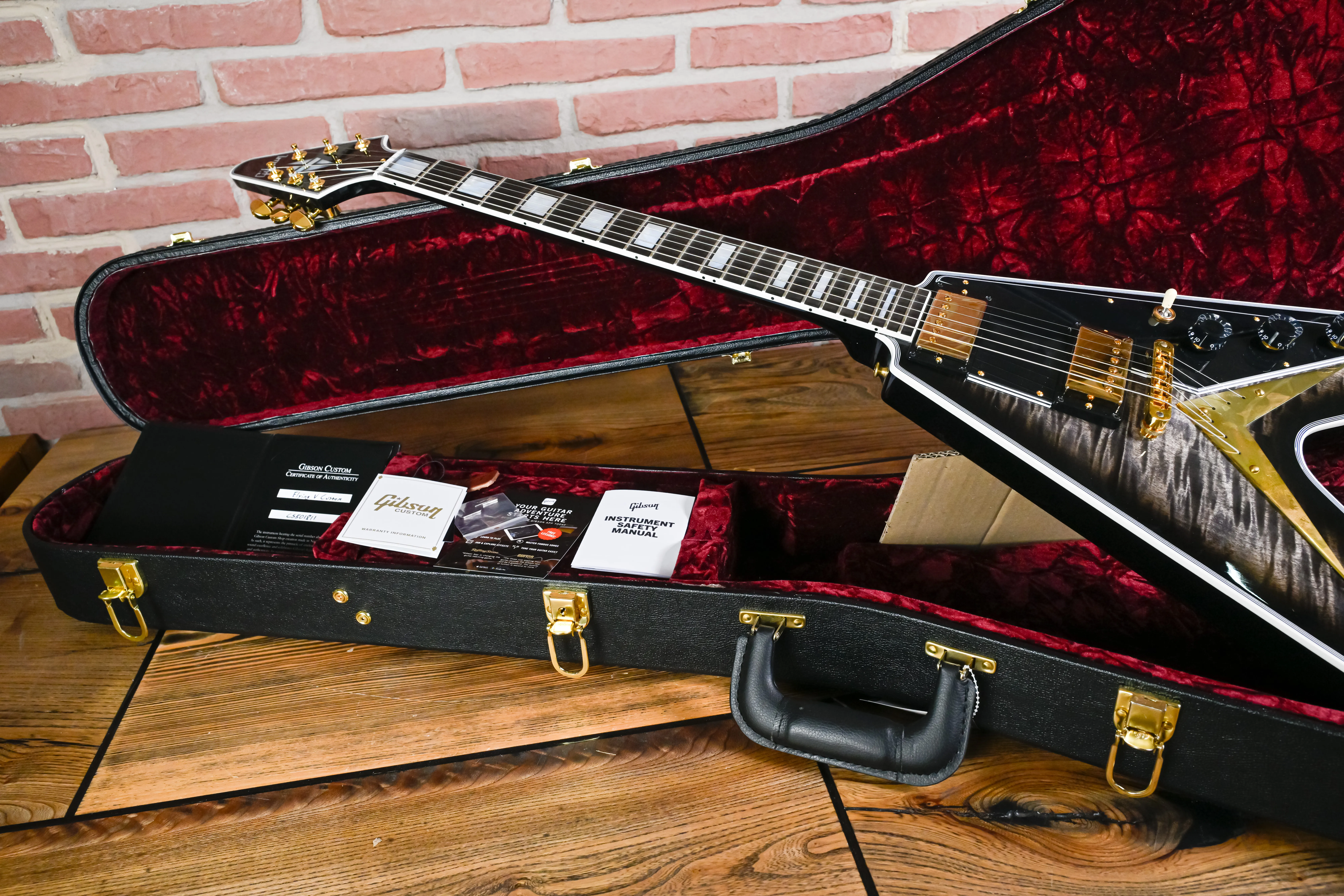 Flying V Custom Figured Cobra Burst Gloss