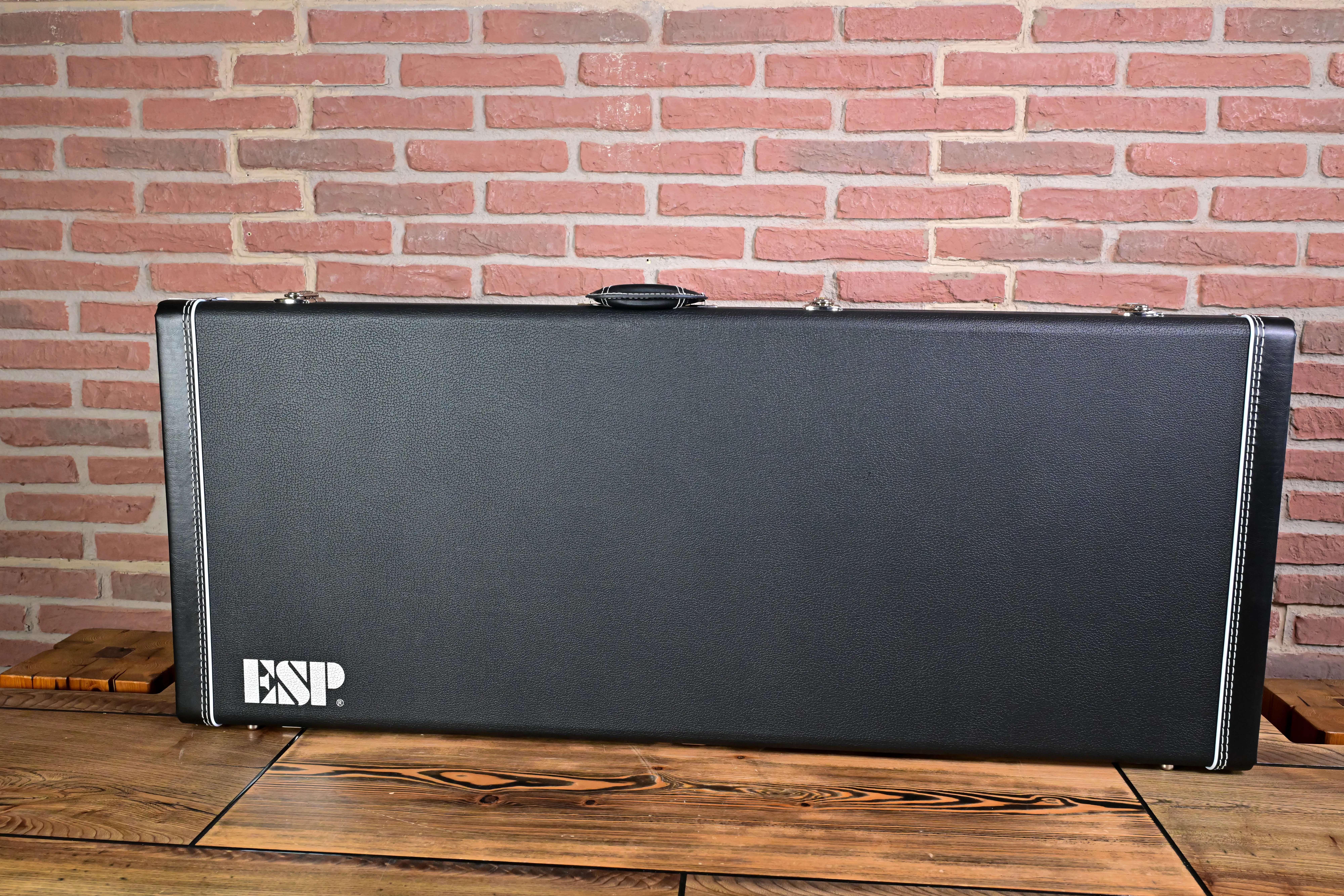E-II Arrow NT Snow White
