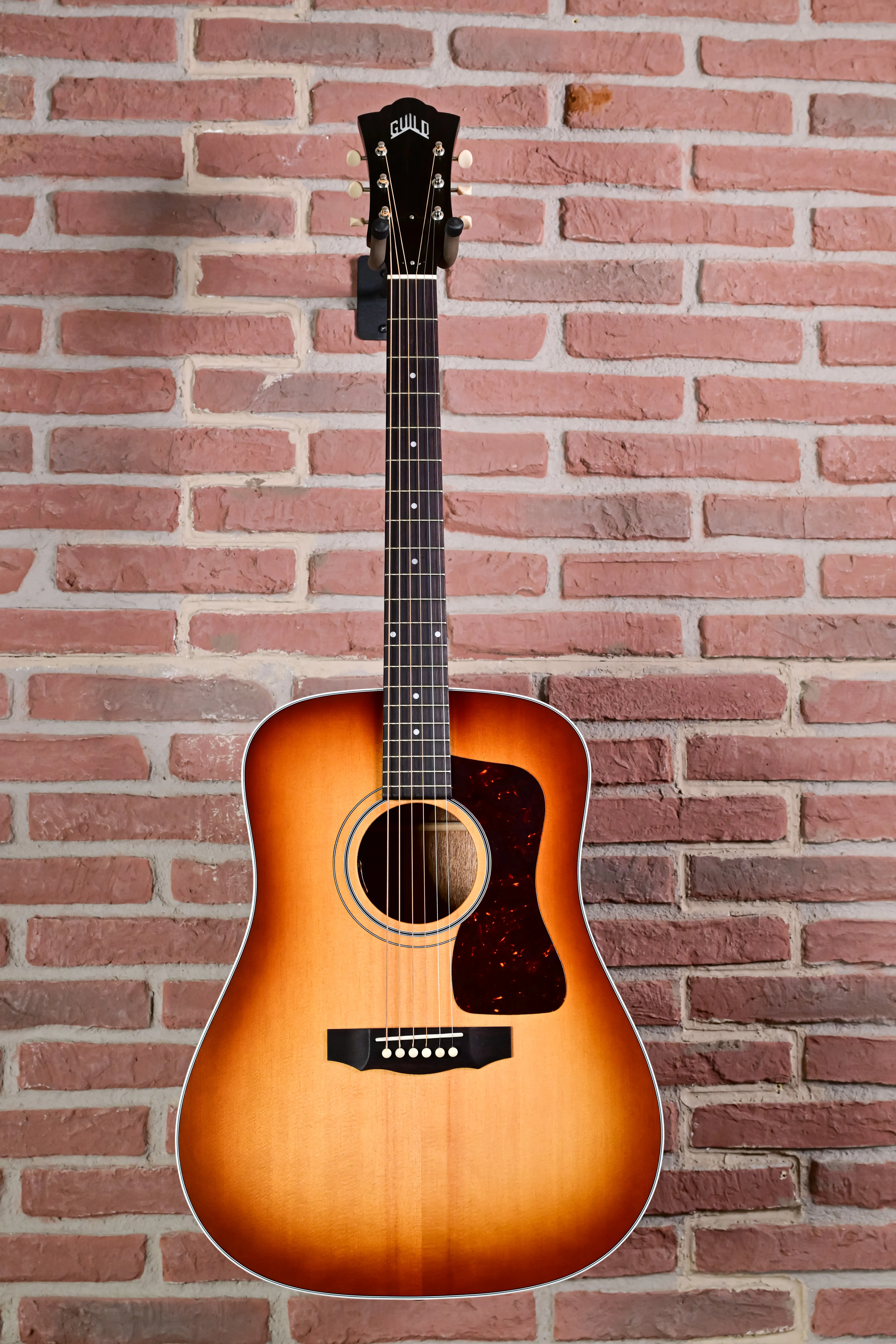 D-40E Standard Pacific Sunset Burst USA Dreadnought 