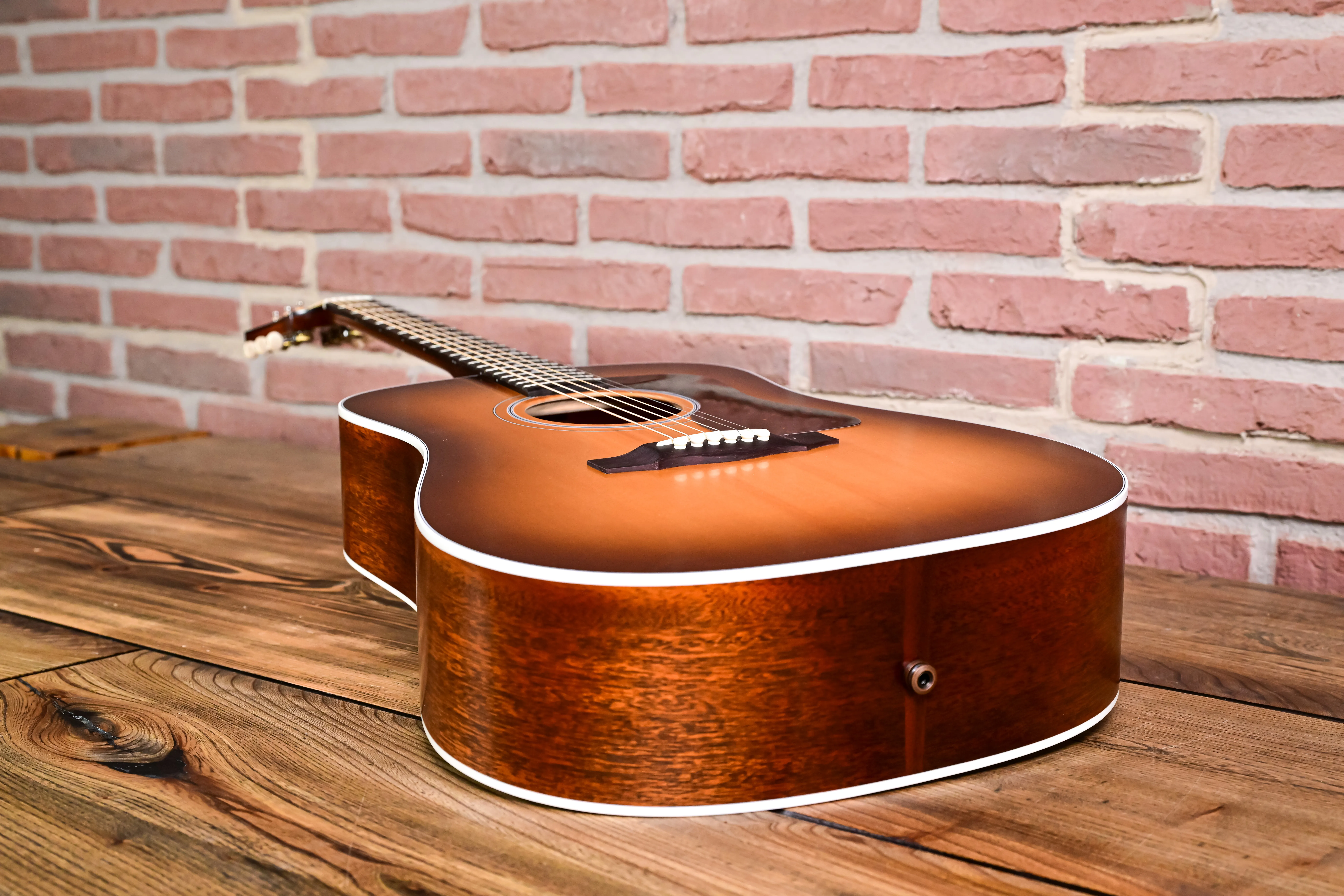 D-40E Standard Pacific Sunset Burst USA Dreadnought 