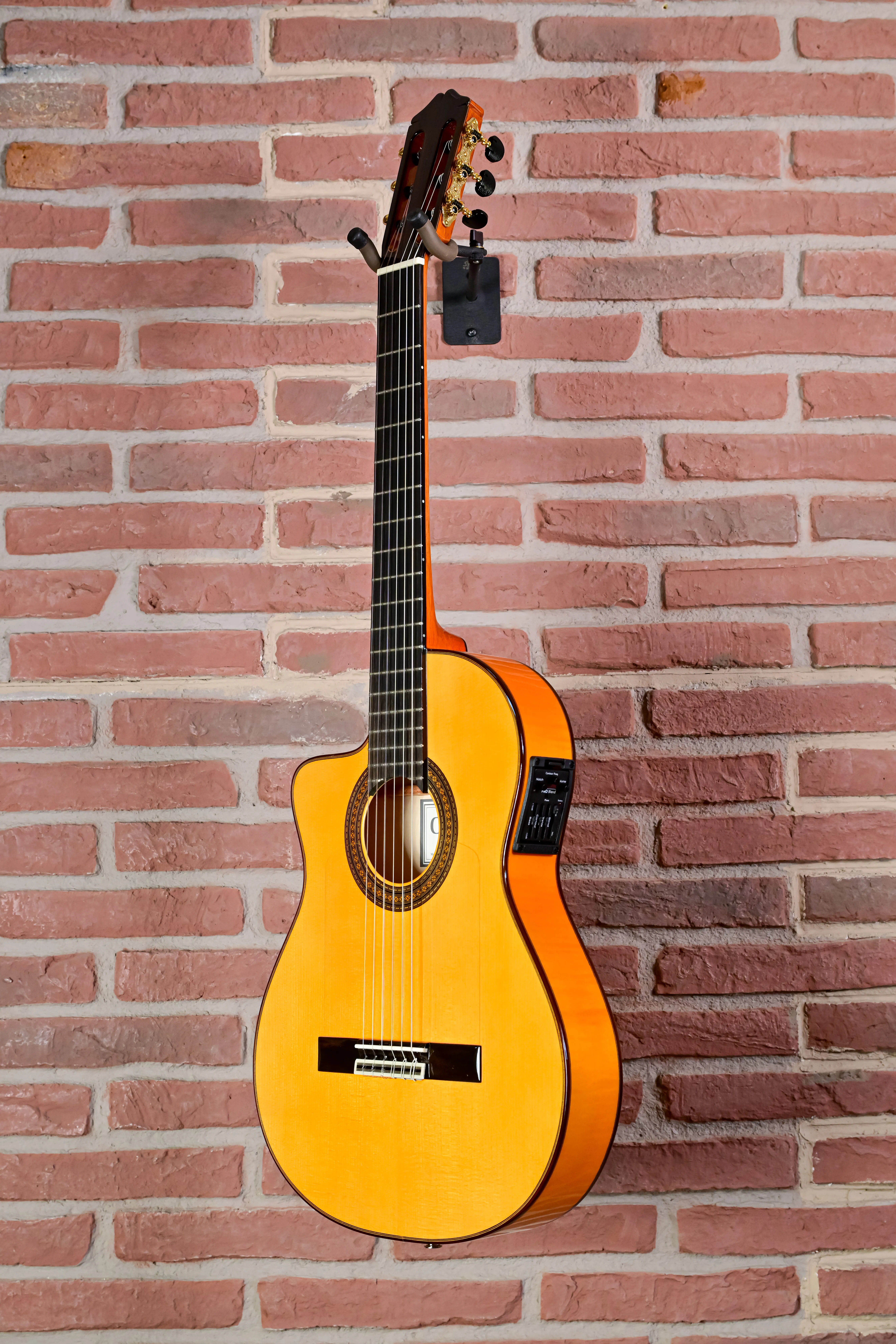 Espana 55FCE Lefty Thinbody Konzertgitarre Honey Amber (B-Stock)