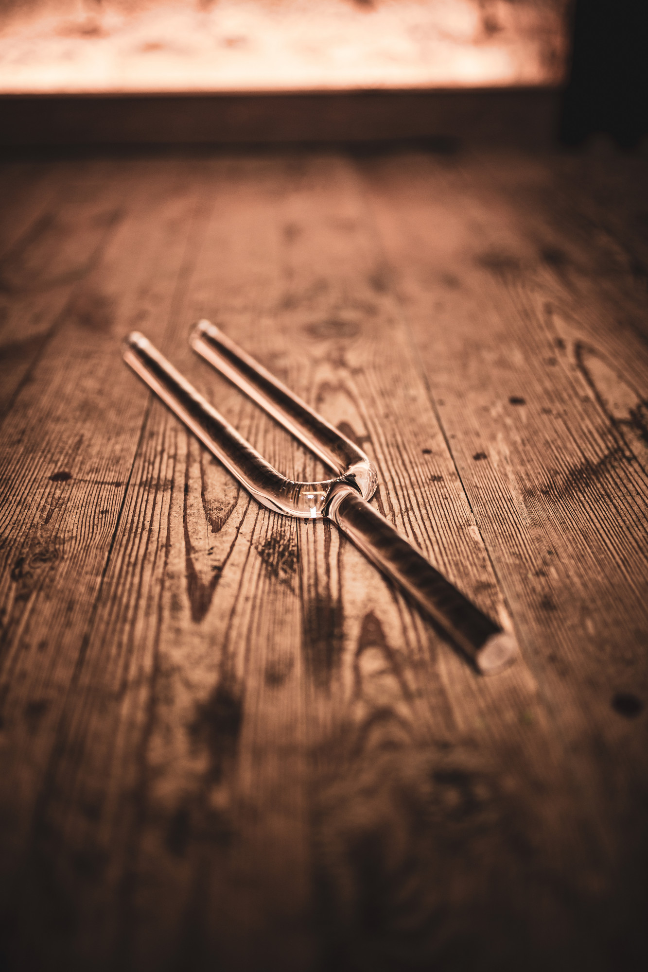 Crystal Tuning Fork - F3/174.61 Hz