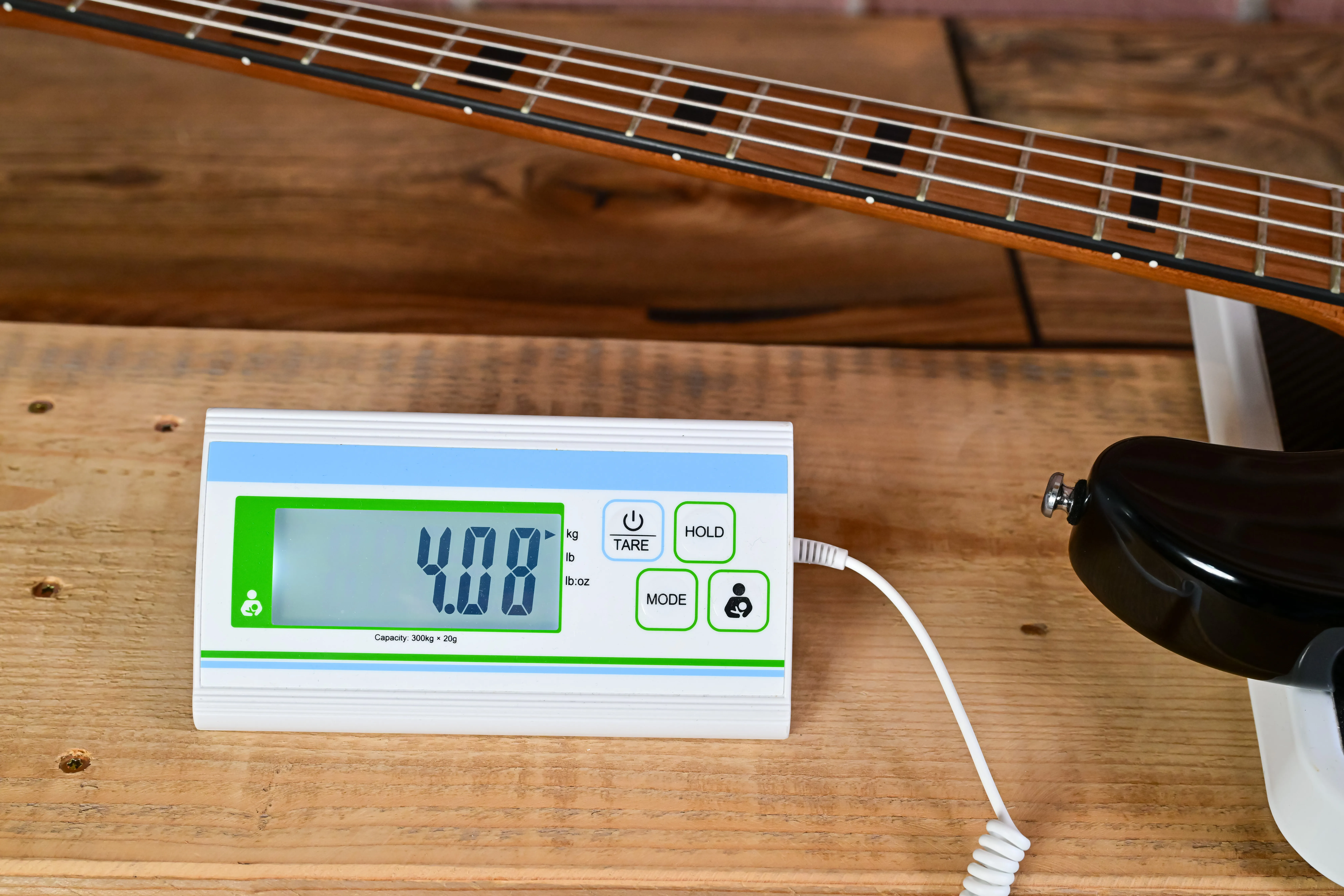 GB64JJ Bass Black