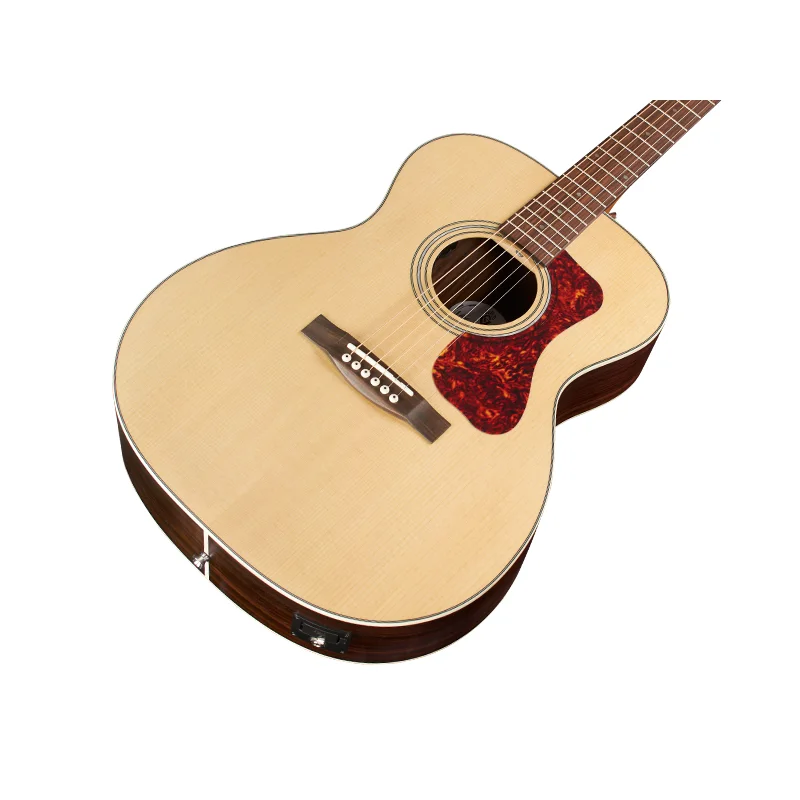 Guild OM-250E Limited Archback Dreiviertelansicht: ¾ Perspektive