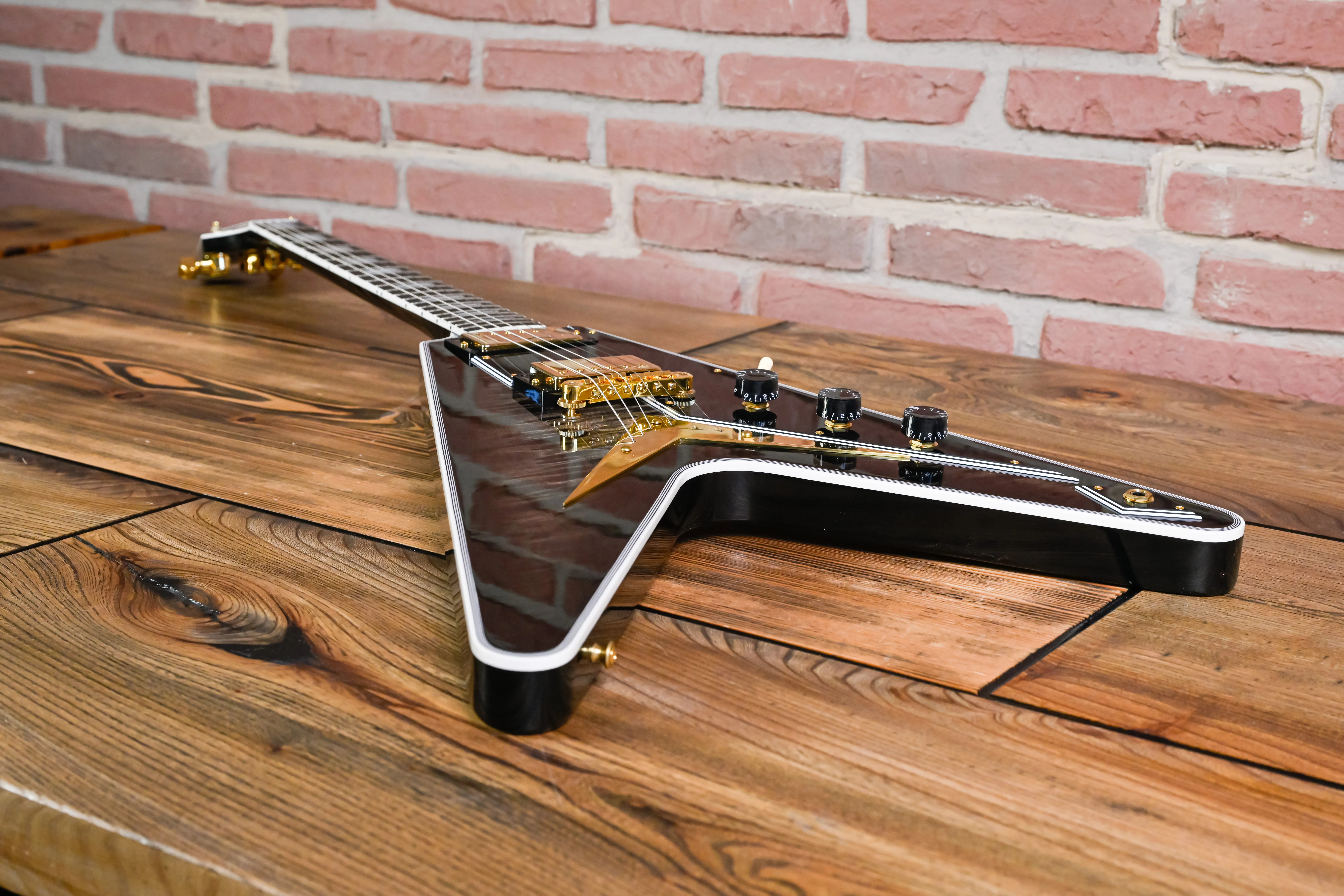 Flying V Custom Figured Cobra Burst Gloss