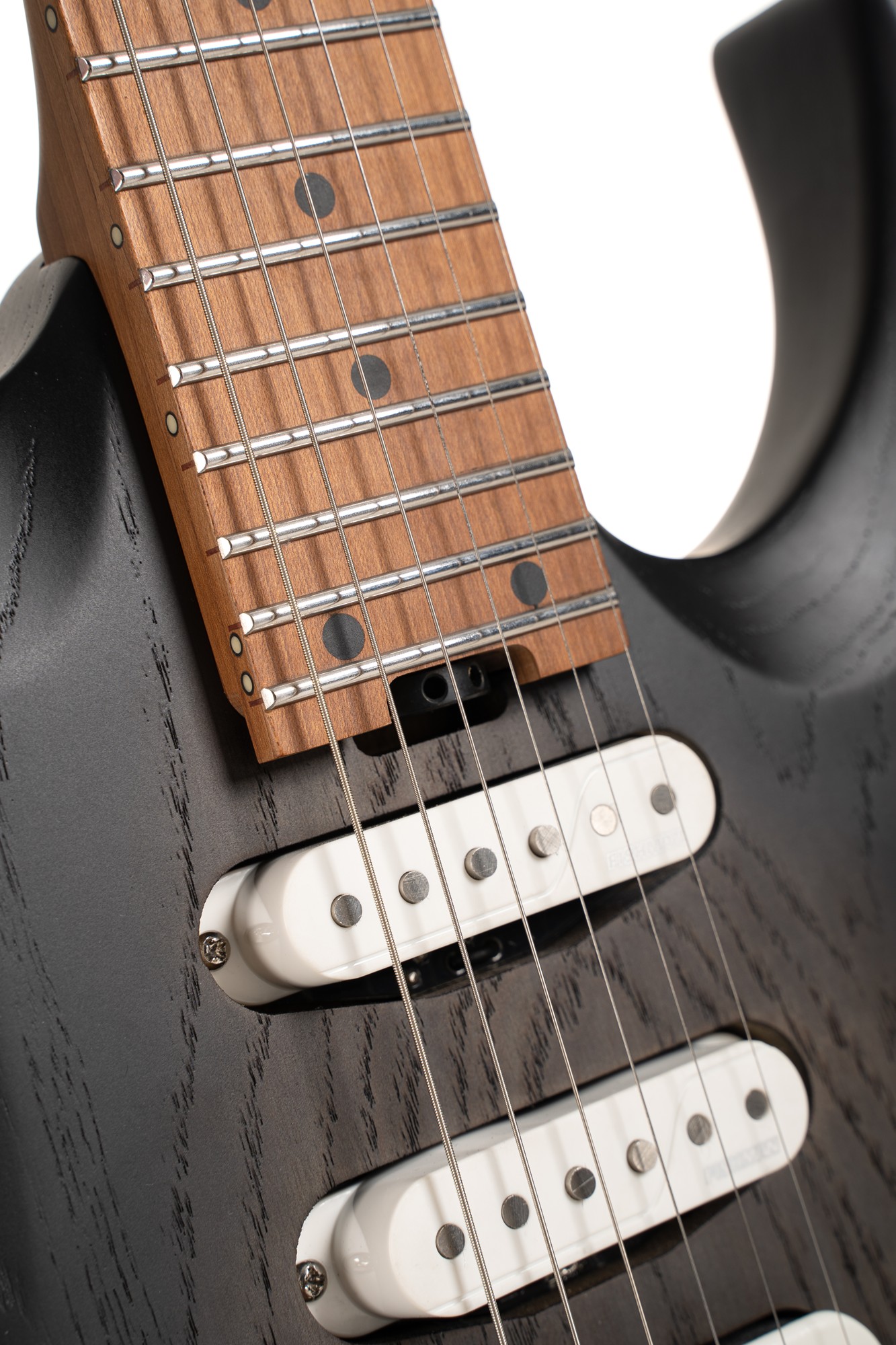 X-700 Triality E-Gitarre Open Pore Black Burst