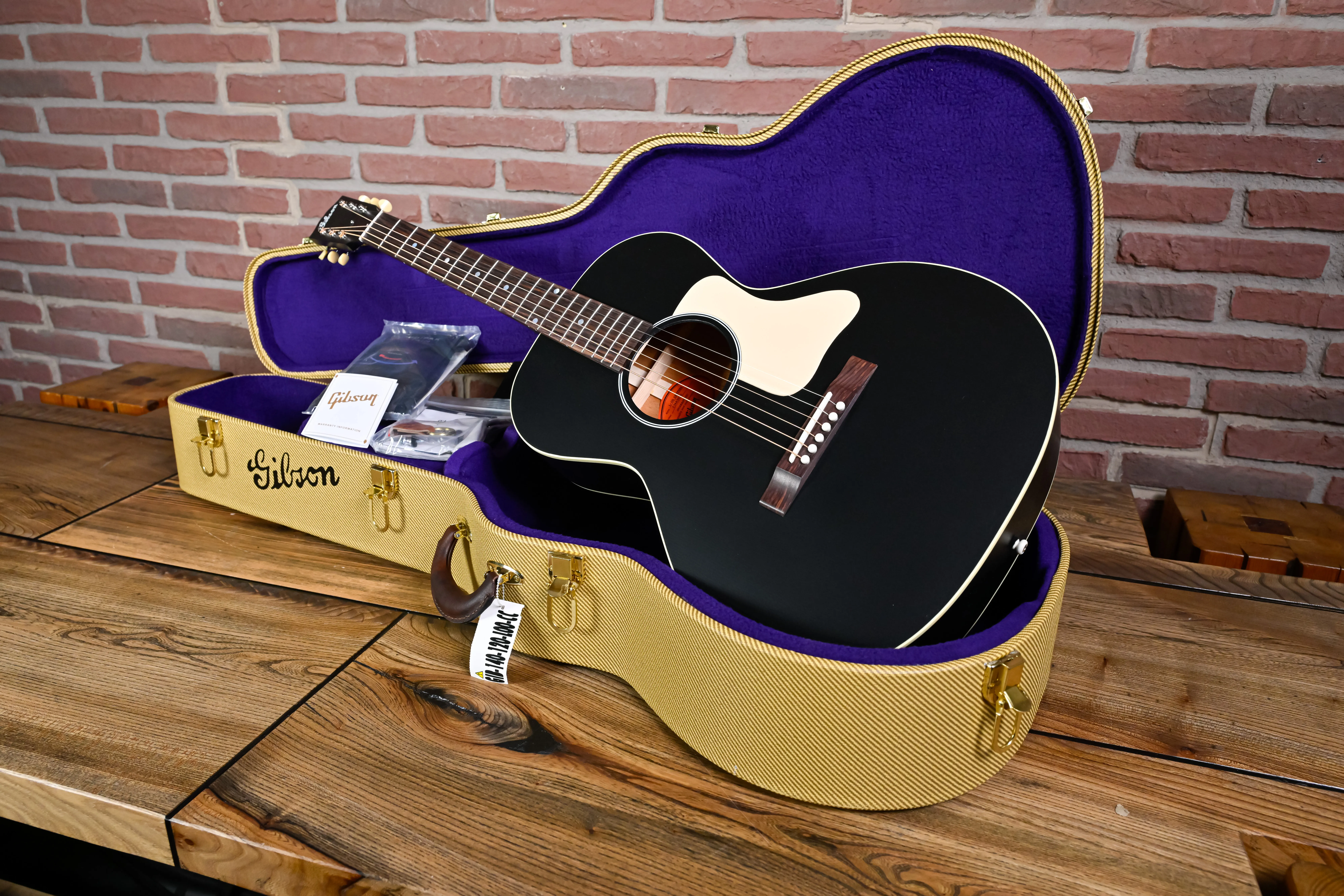 L-00 Century 12-Fret Ebony Westerngitarre
