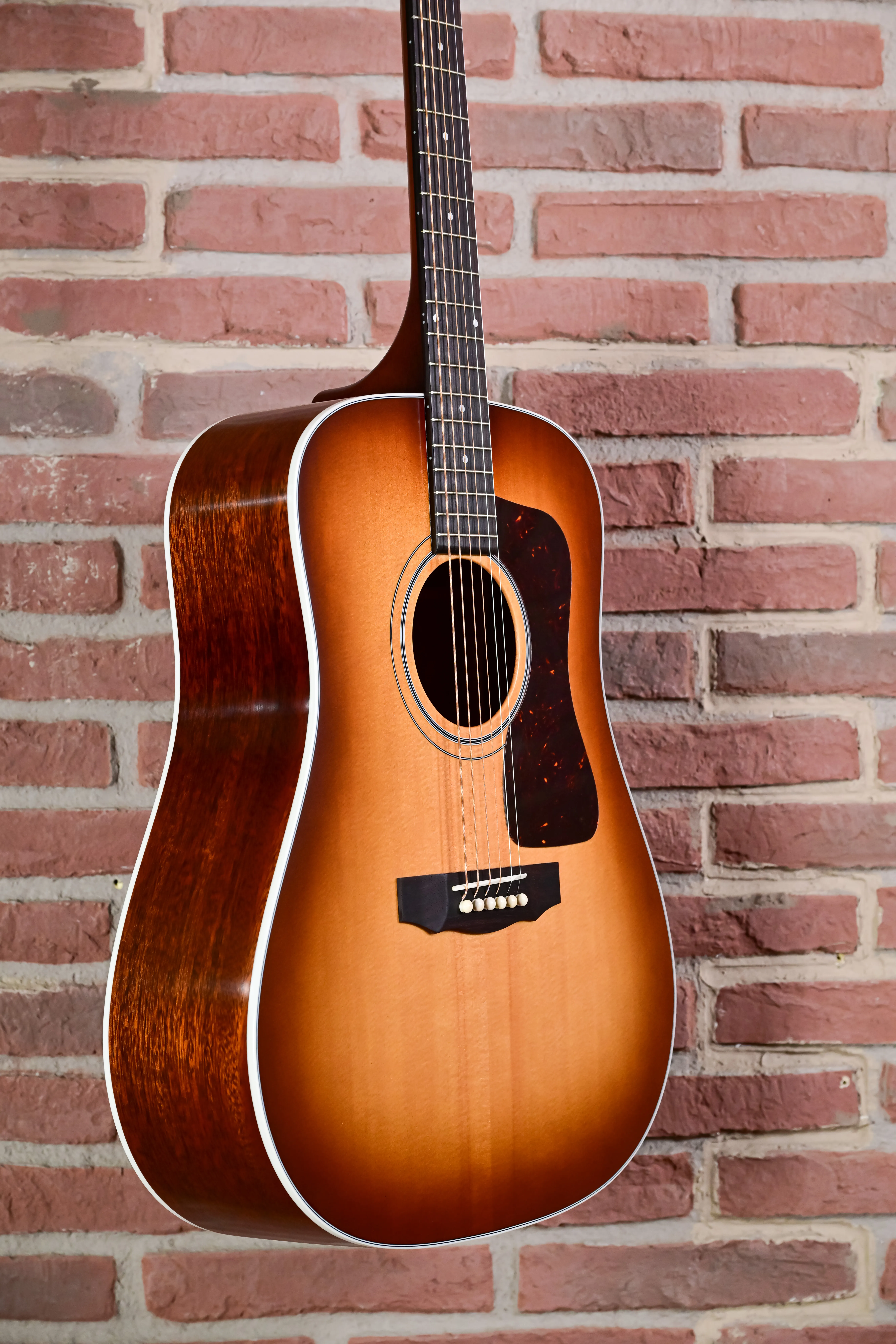 D-40E Standard Pacific Sunset Burst USA Dreadnought 