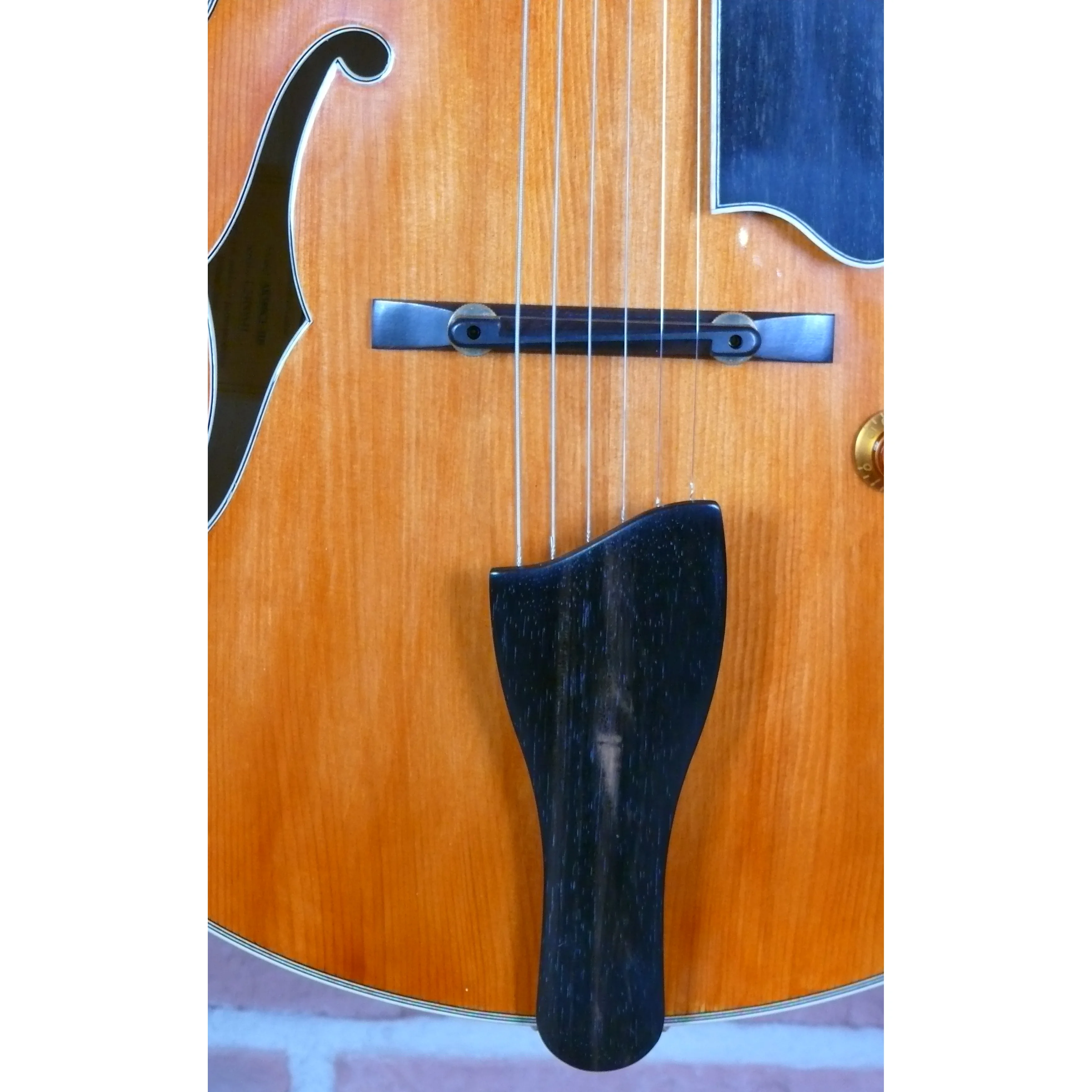 AR580CE-HB  Archtop-Gitarre