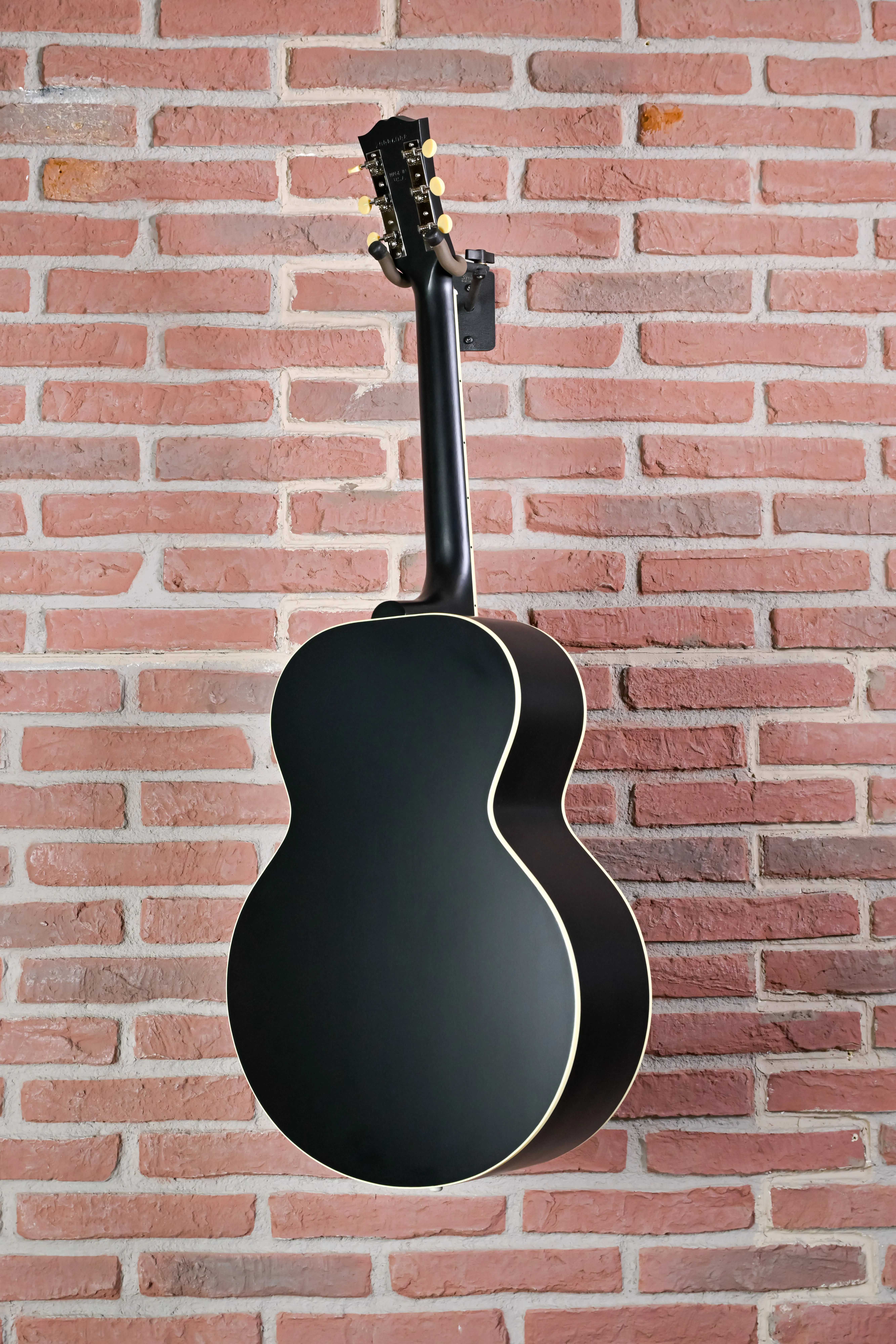 J-185 Century 12-Fret Ebony Westerngitarre