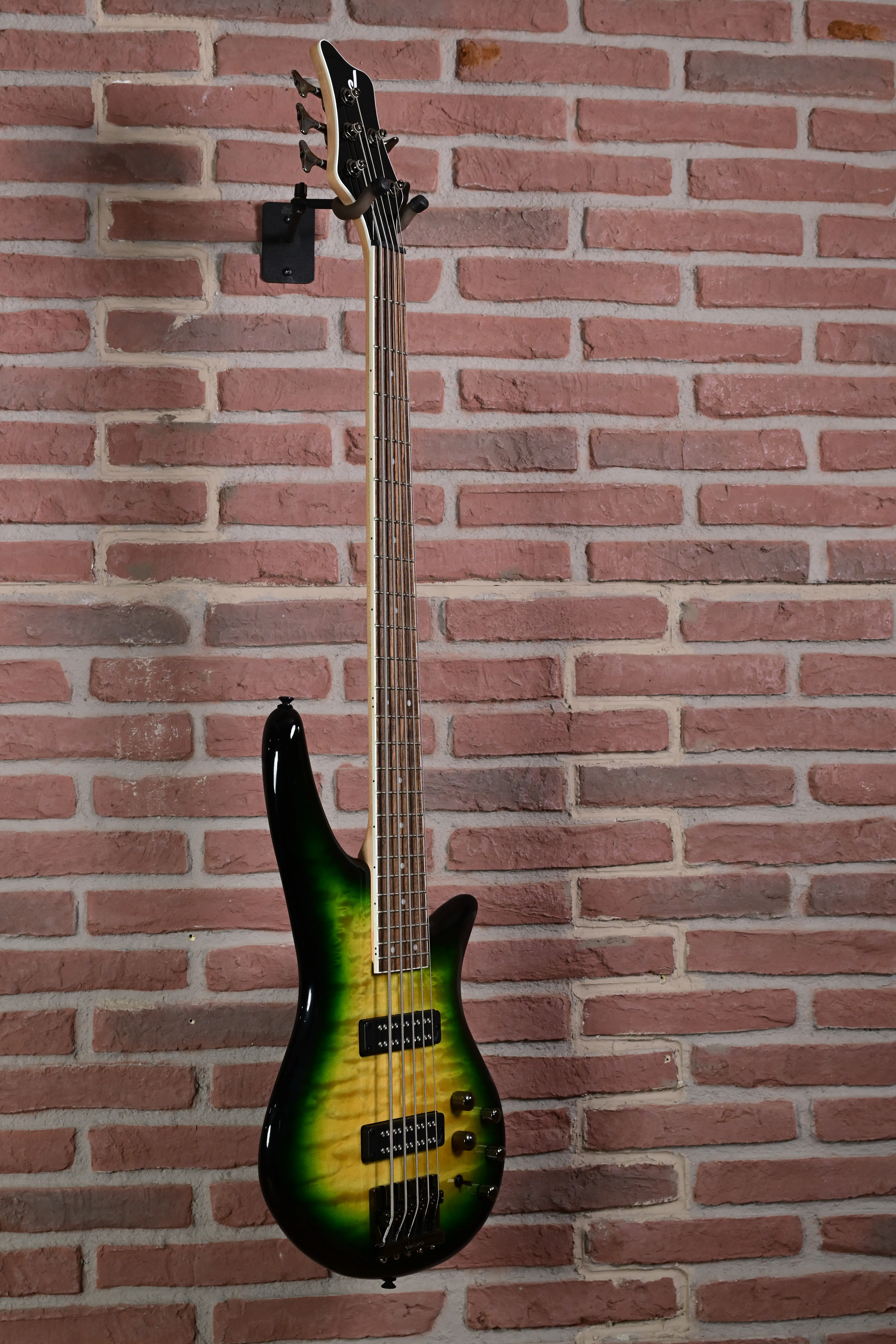 JS3Q Spectra V Alien Burst (Kommissionsware)