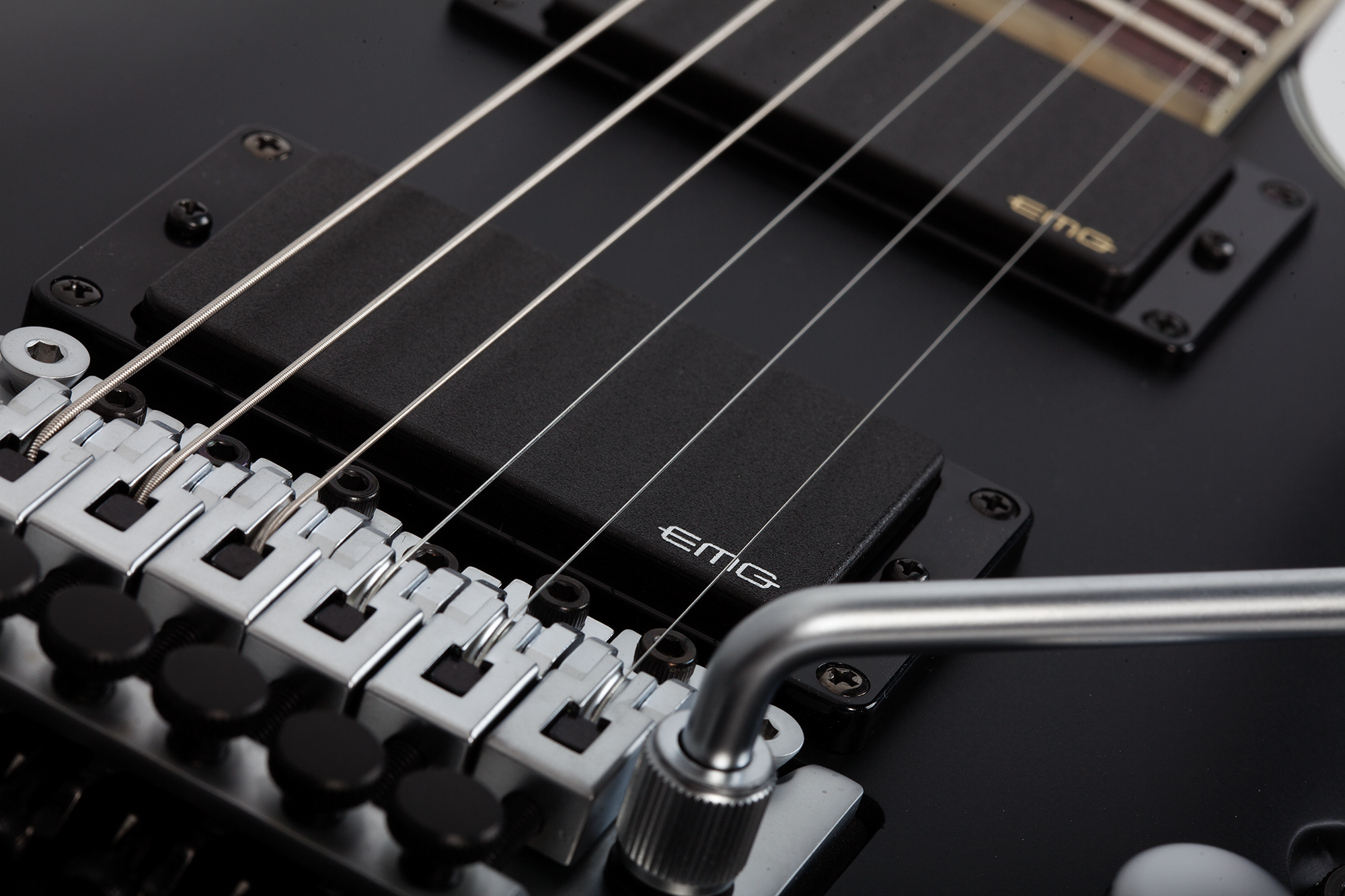 Damien Platinum-6 FR Satin Black