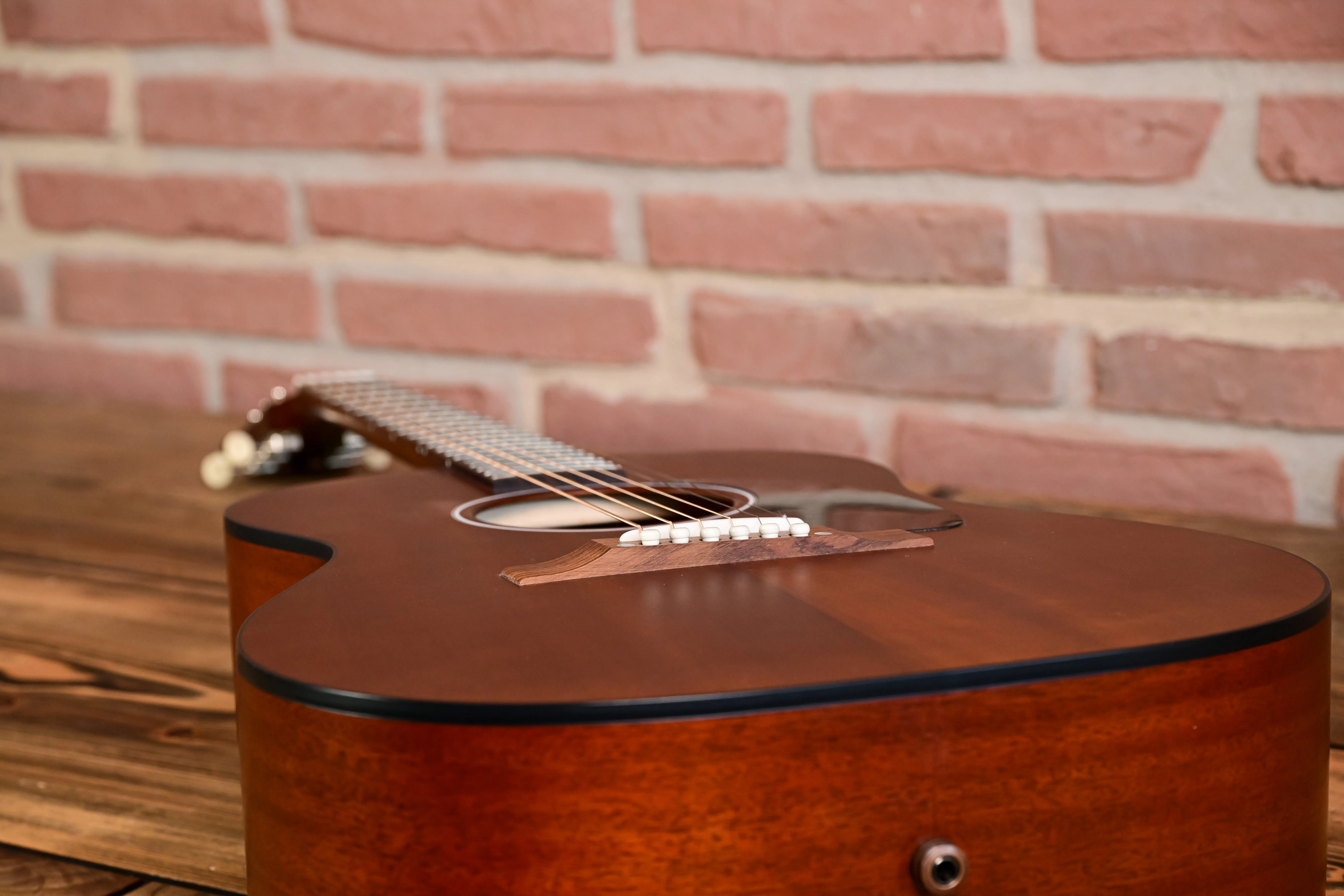 LG-2 All Mahogany -  Faded Natural