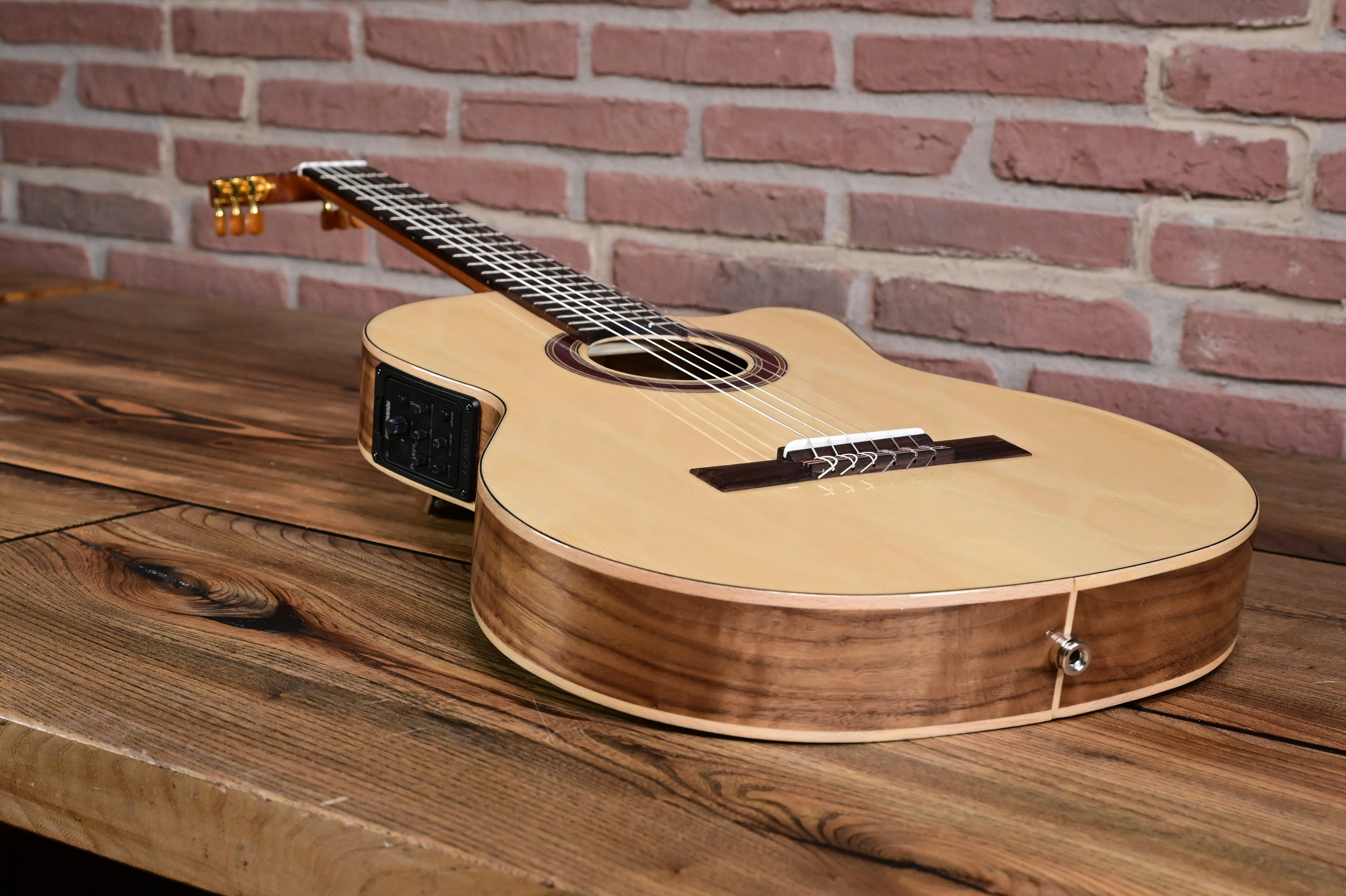 Rondo R65CW TL Konzertgitarre  