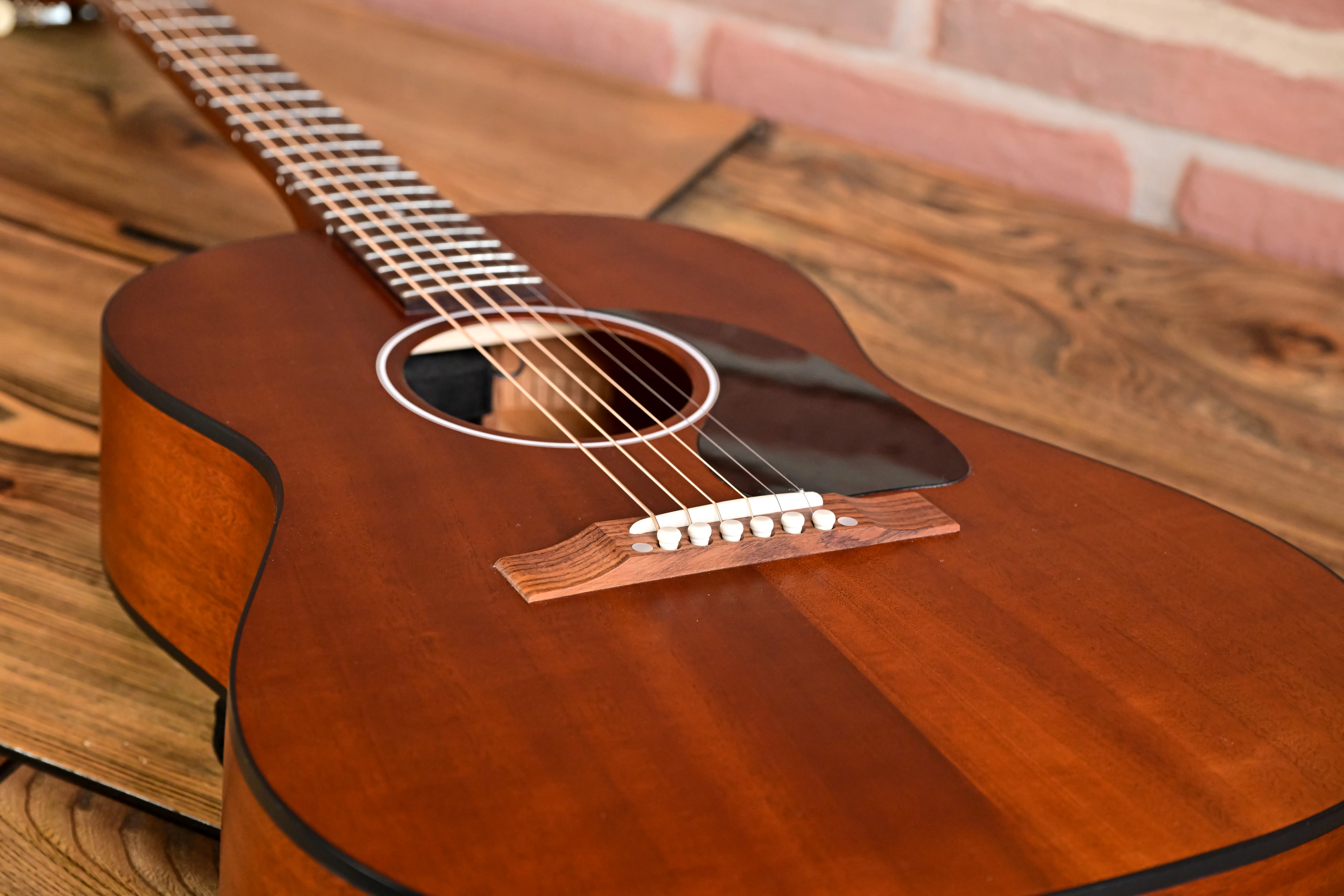 LG-2 All Mahogany -  Faded Natural