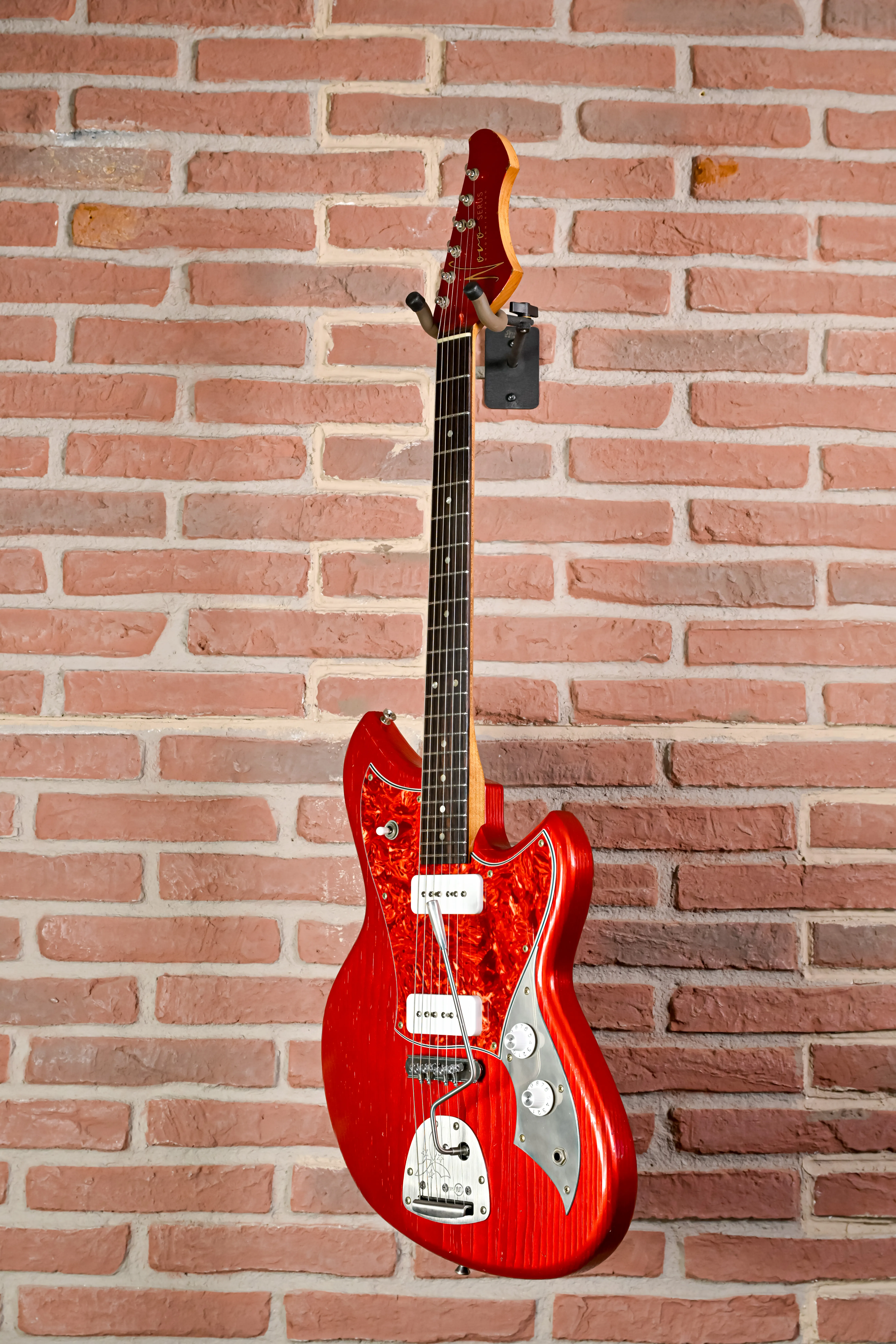 Serus J Candy Apple Red - 4-Ply T-Shell Light Distress