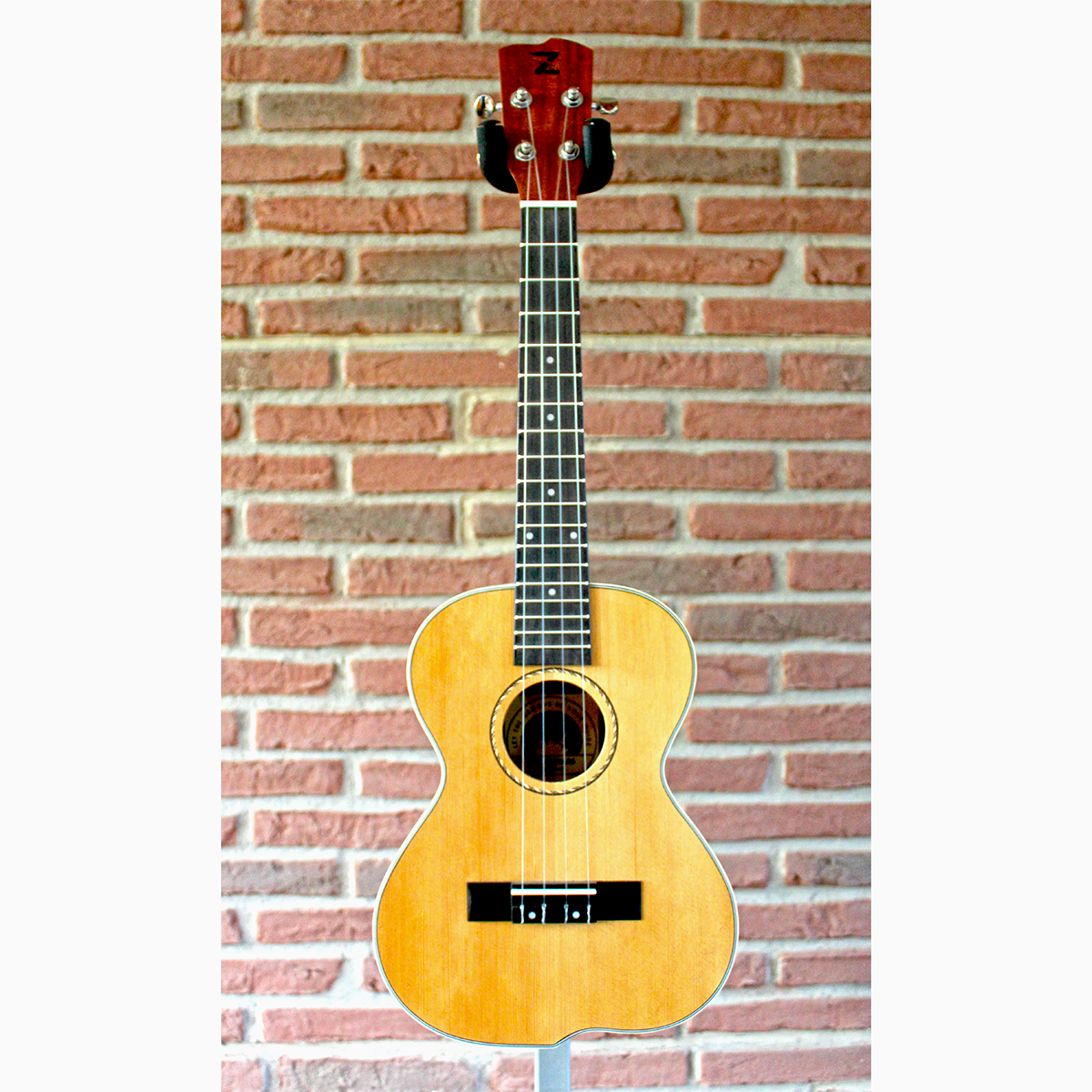 TU-01 Ukulele, Tenor,  Fichte und Koa