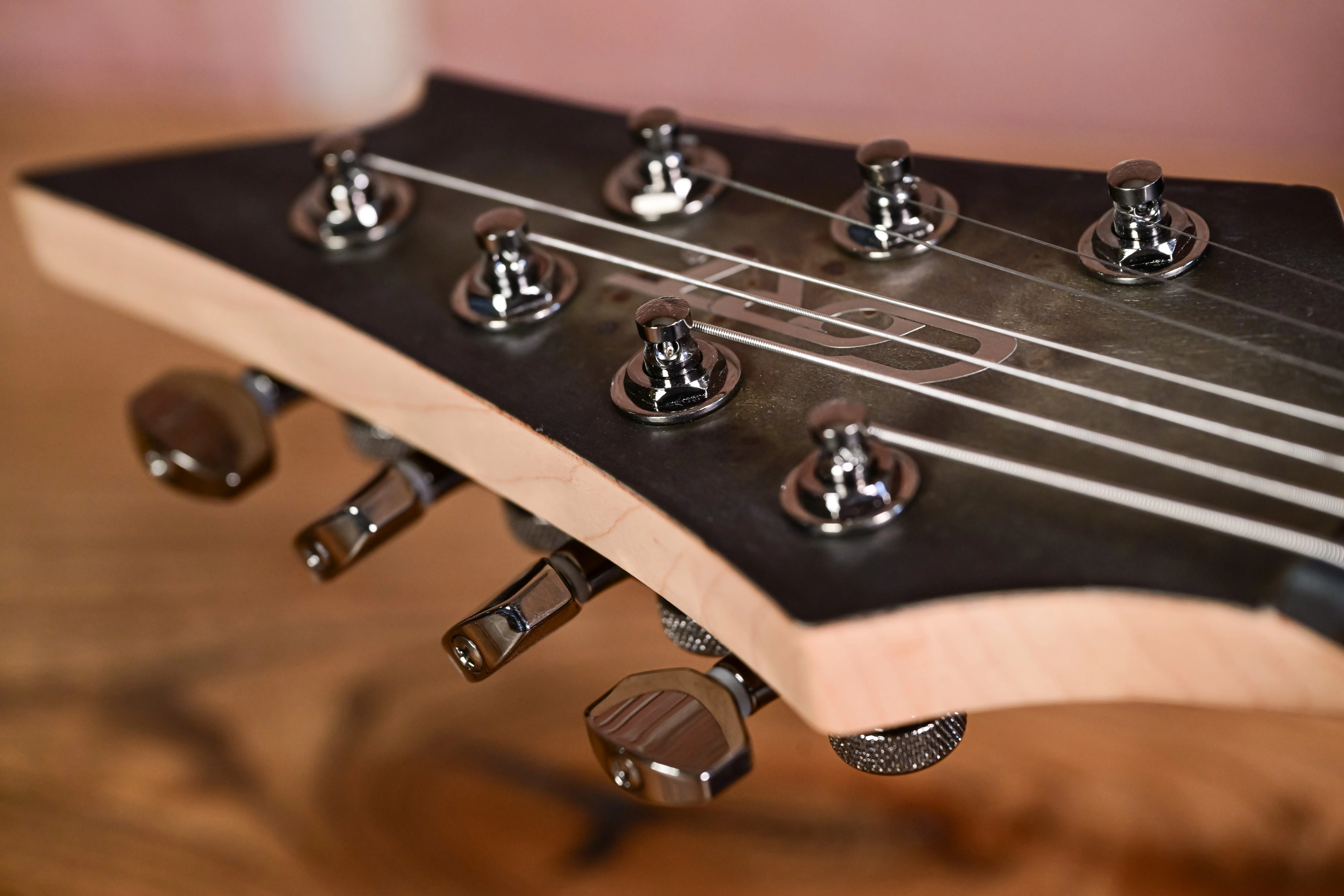 KX507MS Star Dust Black Multiscale E-Gitarre (gebraucht)