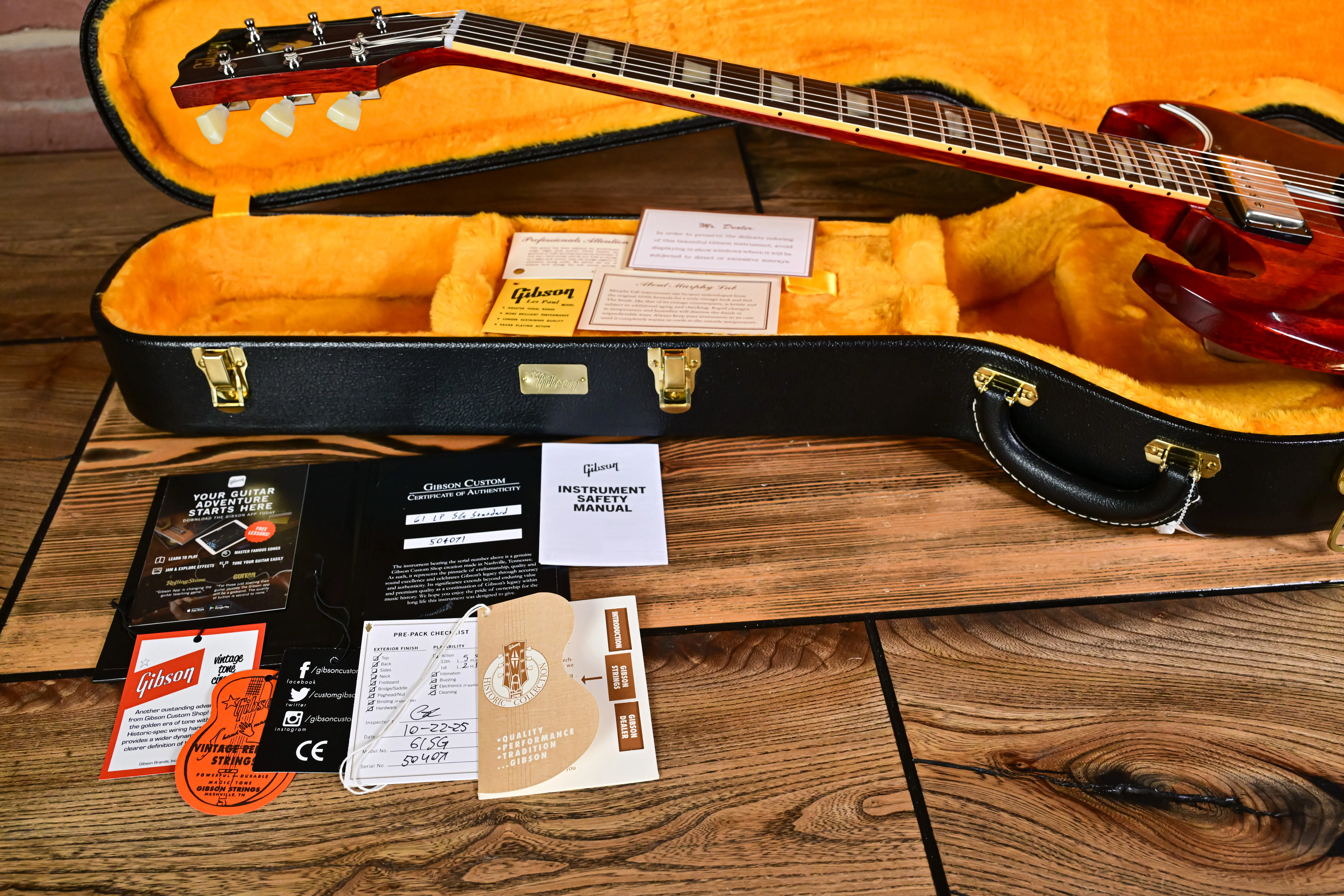 Custom 61 SG Standard Cherry Red B5 Bigsby VOS NH