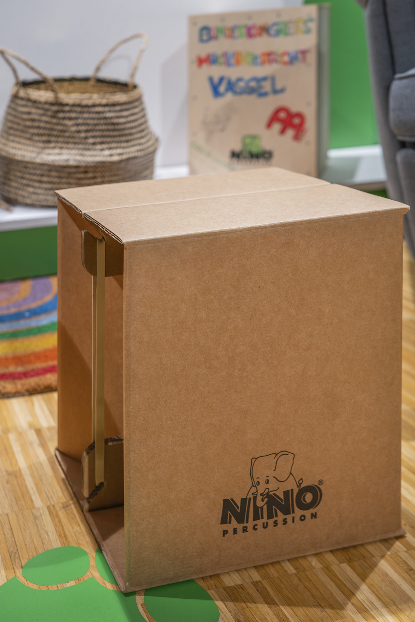 Cajon2Go – Cardboard Cajon faltbar