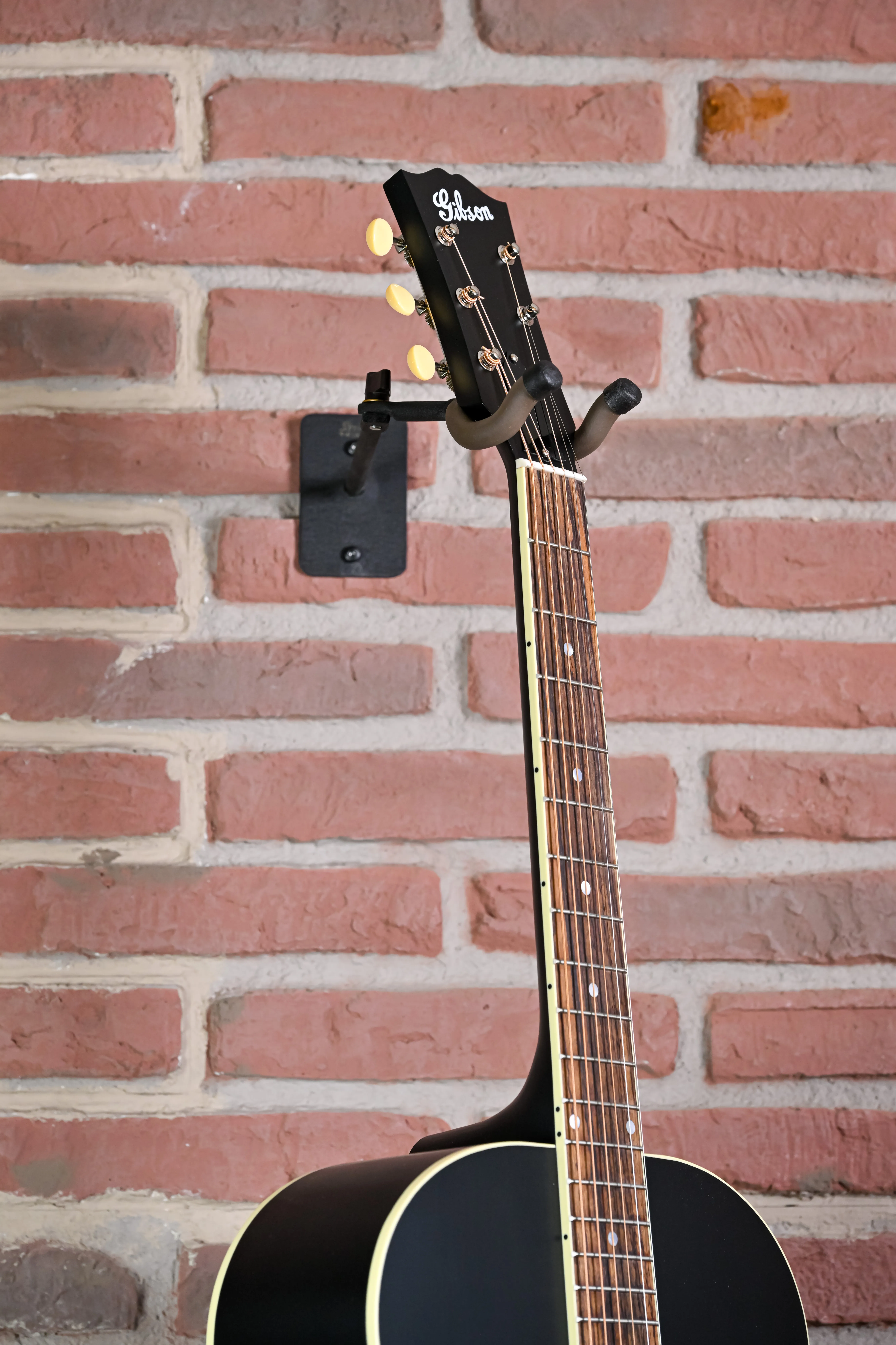 J-185 Century 12-Fret Ebony Westerngitarre