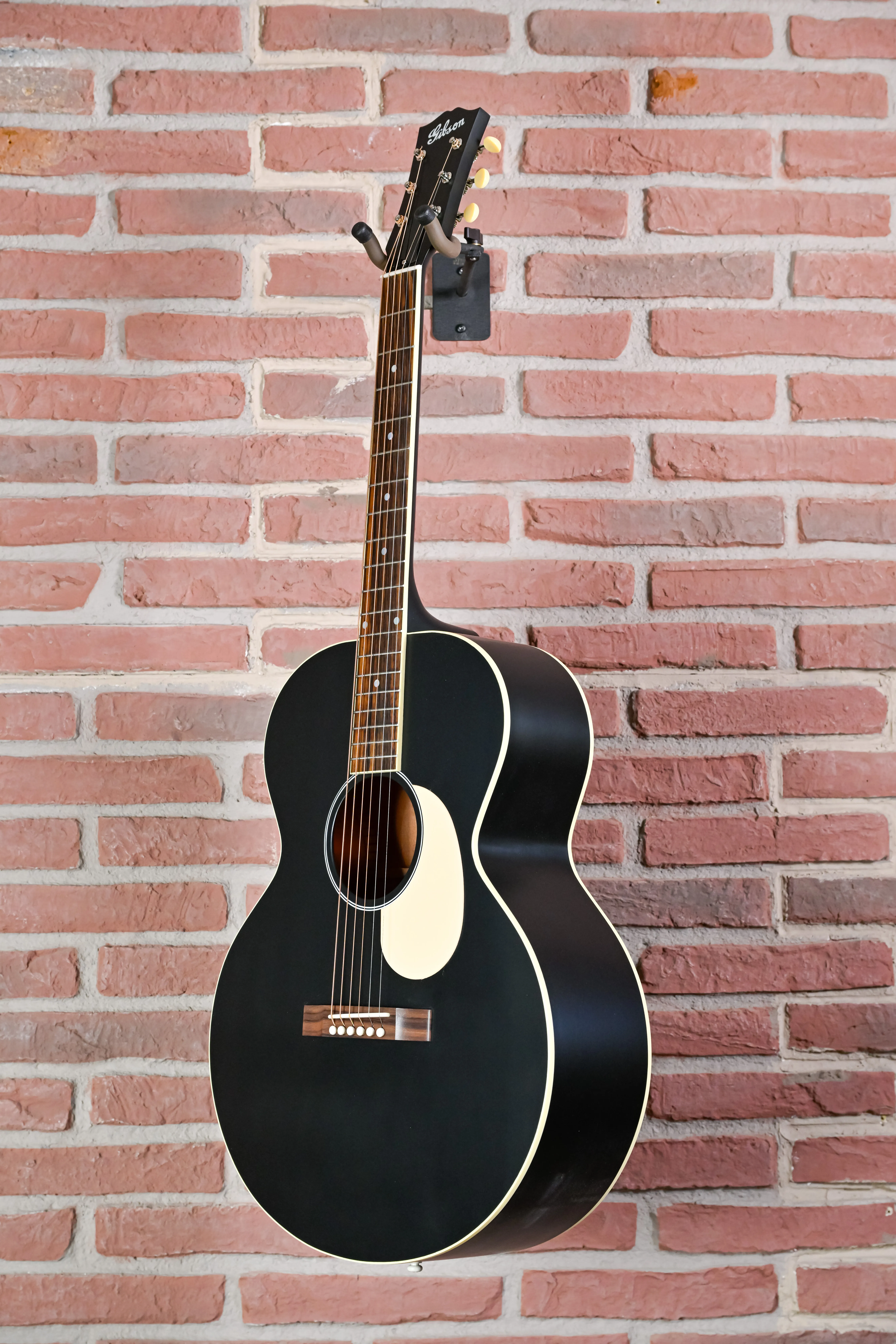 J-185 Century 12-Fret Ebony Westerngitarre