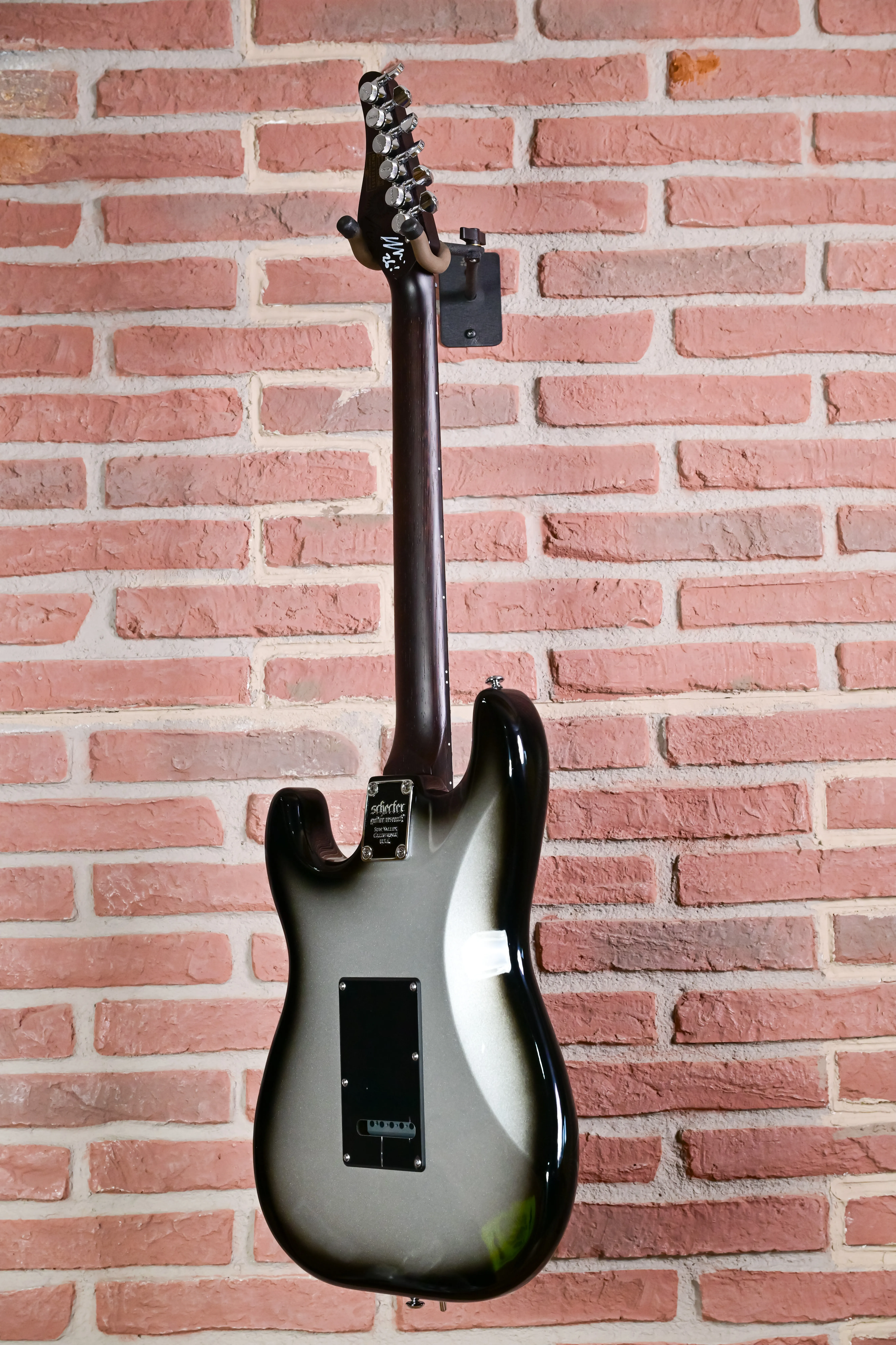 Nick Johnston Handsigned Traditional HH Atomic Mercury IM25121351