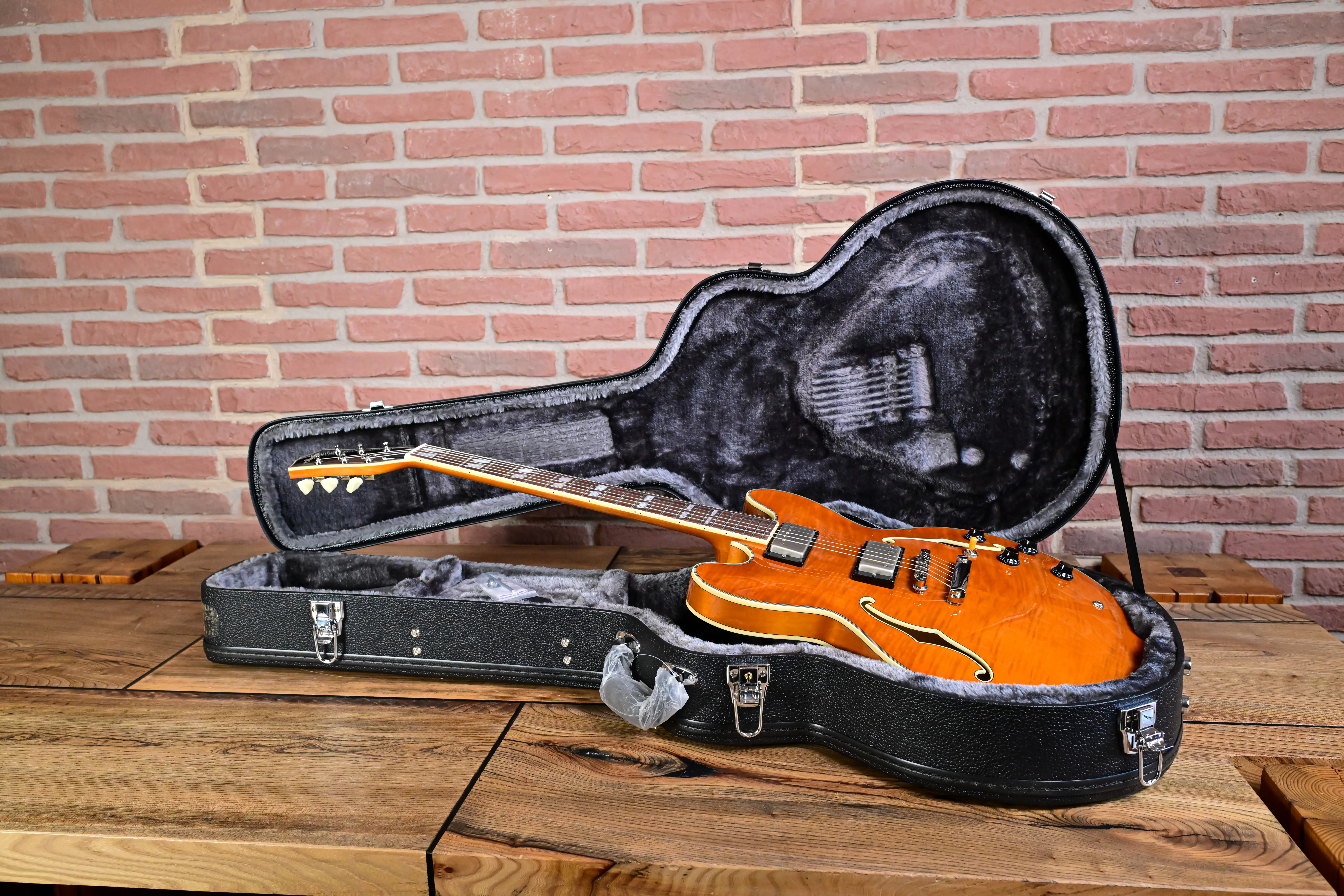 CR Thinline 35 FM Vintage Blonde Semi-Hollowbody