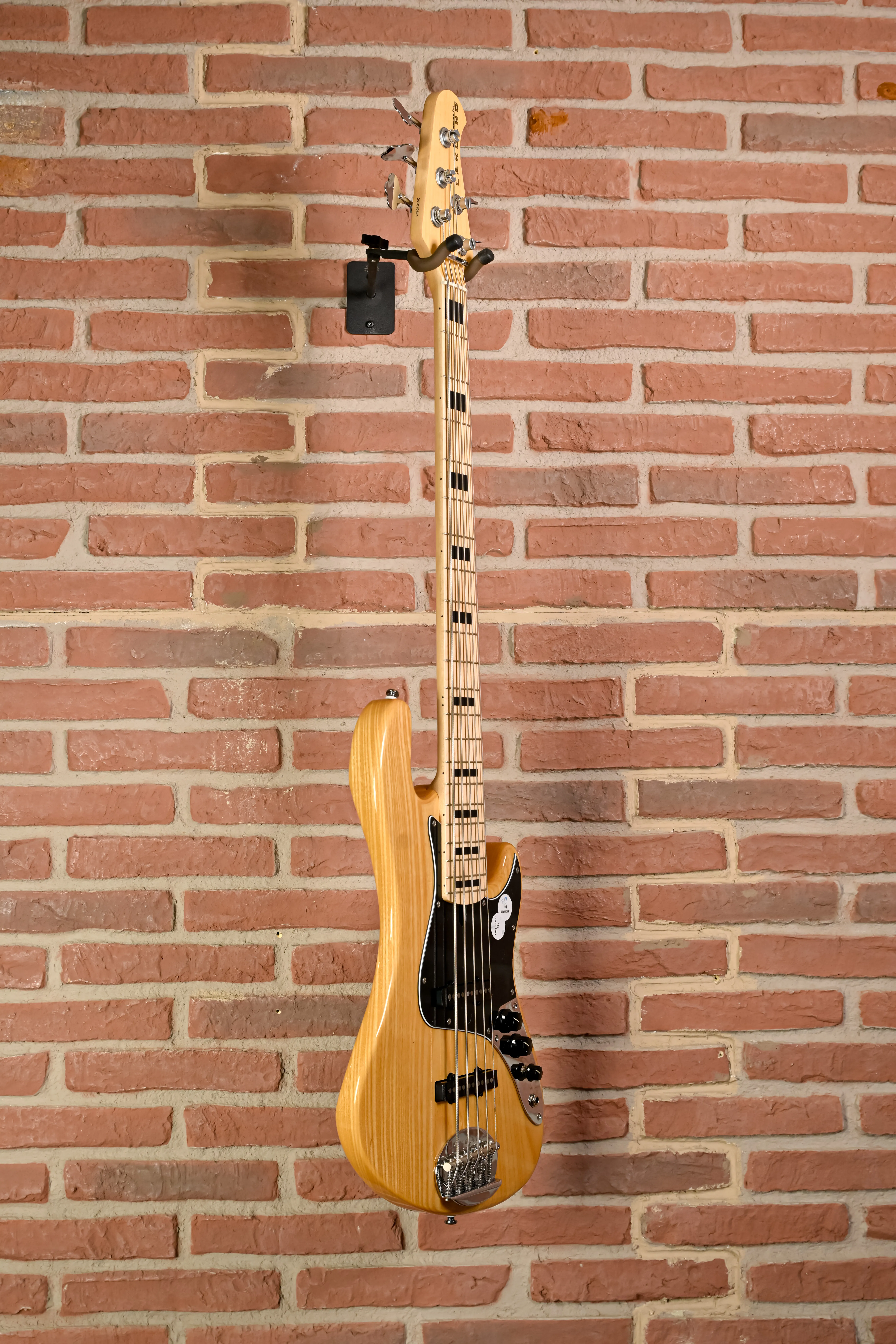 Skyline Darryl Jones Signature Bass 5-String - Natural Gloss
