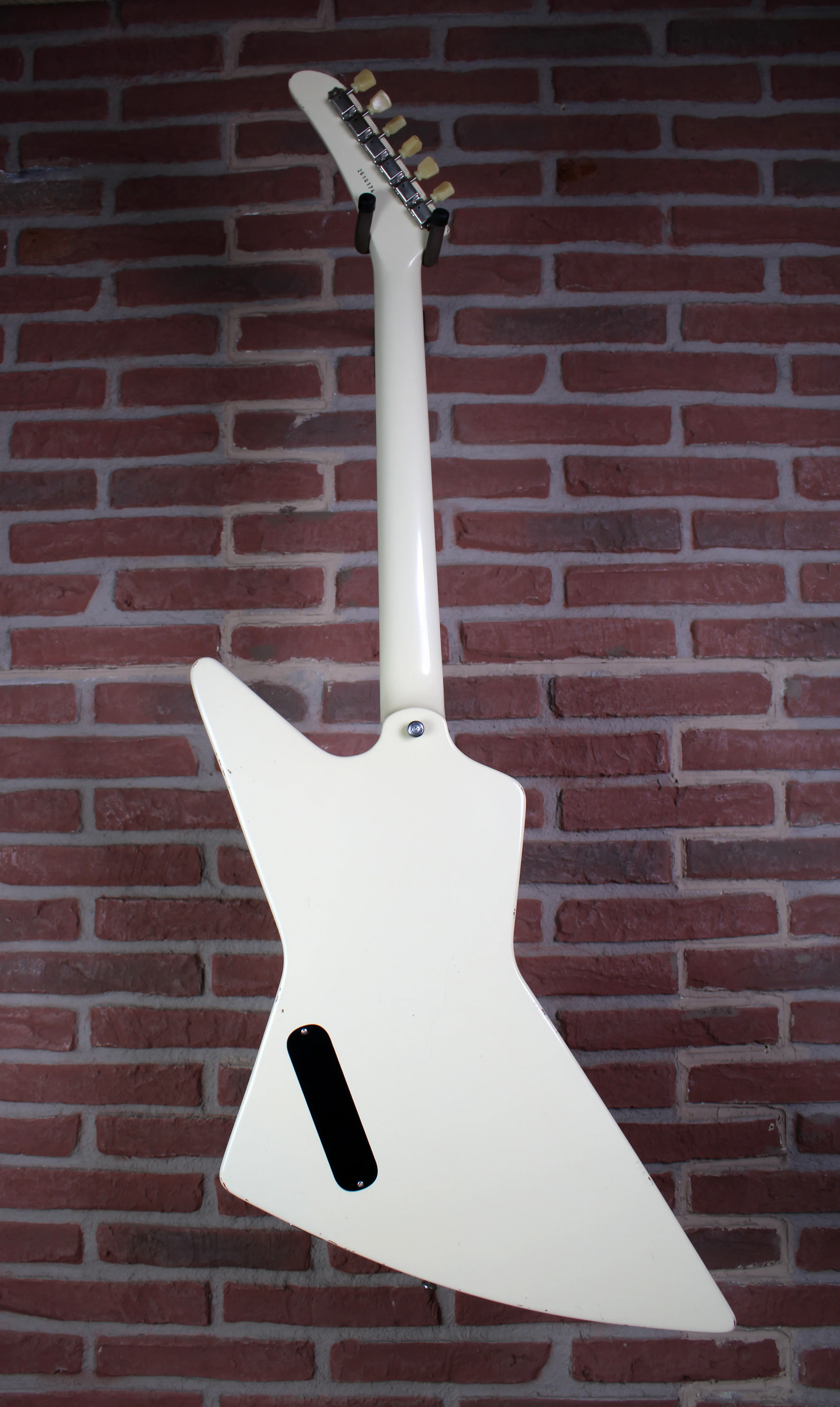 X-Wing 76 M - Vintage White