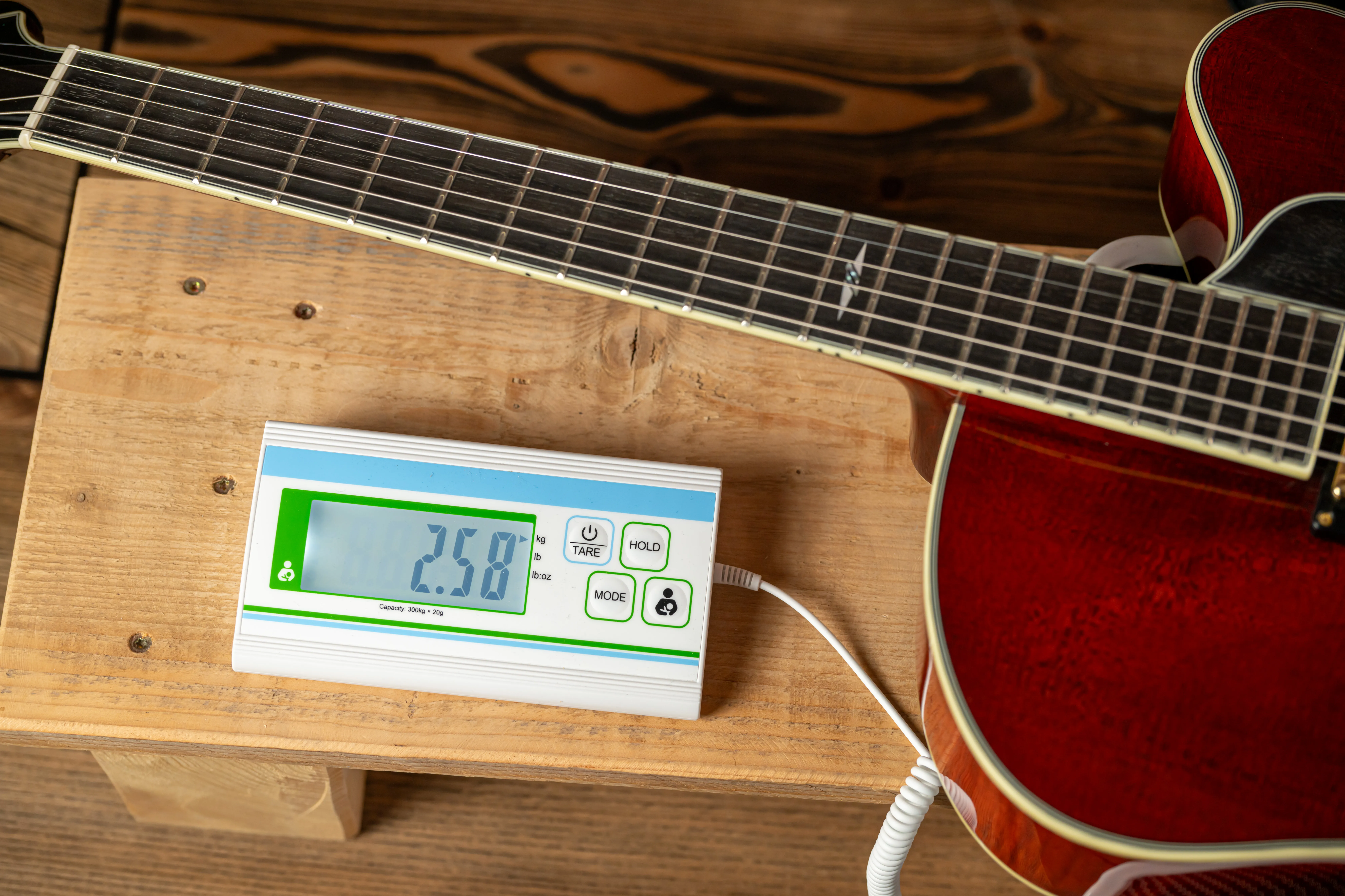 AR810CE Archtop Jazzgitarre