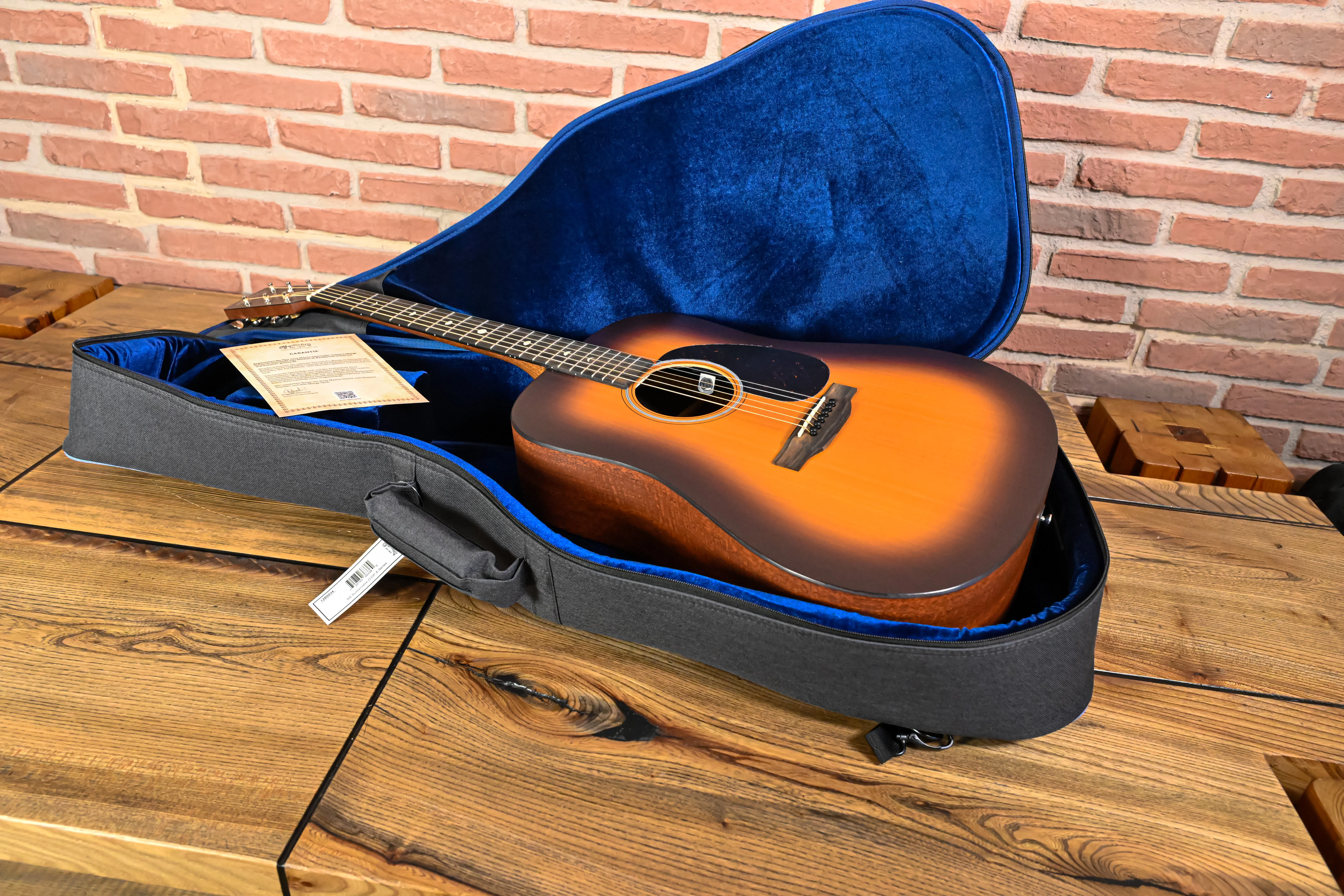 D-X2E Molly Tuttle Signature Dreadnought Westerngitarre