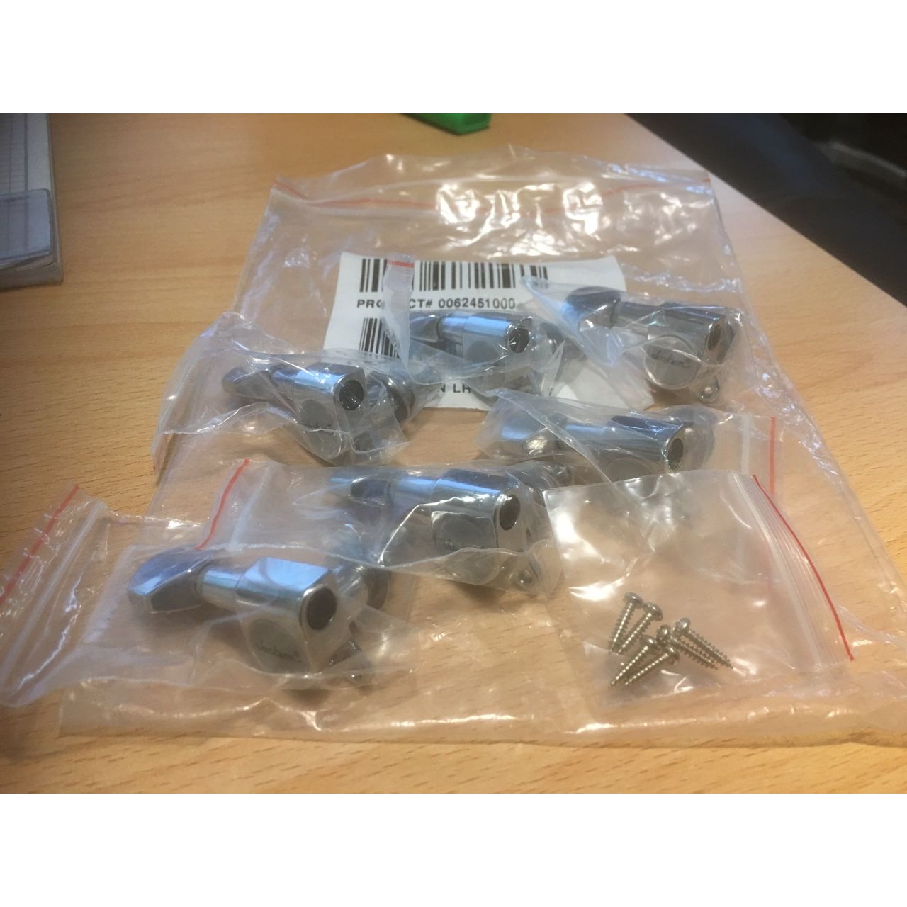 Logo Machine Heads / Mechaniken 6 Stück (Reverse / Lefthand), chrom inkl. Schrauben