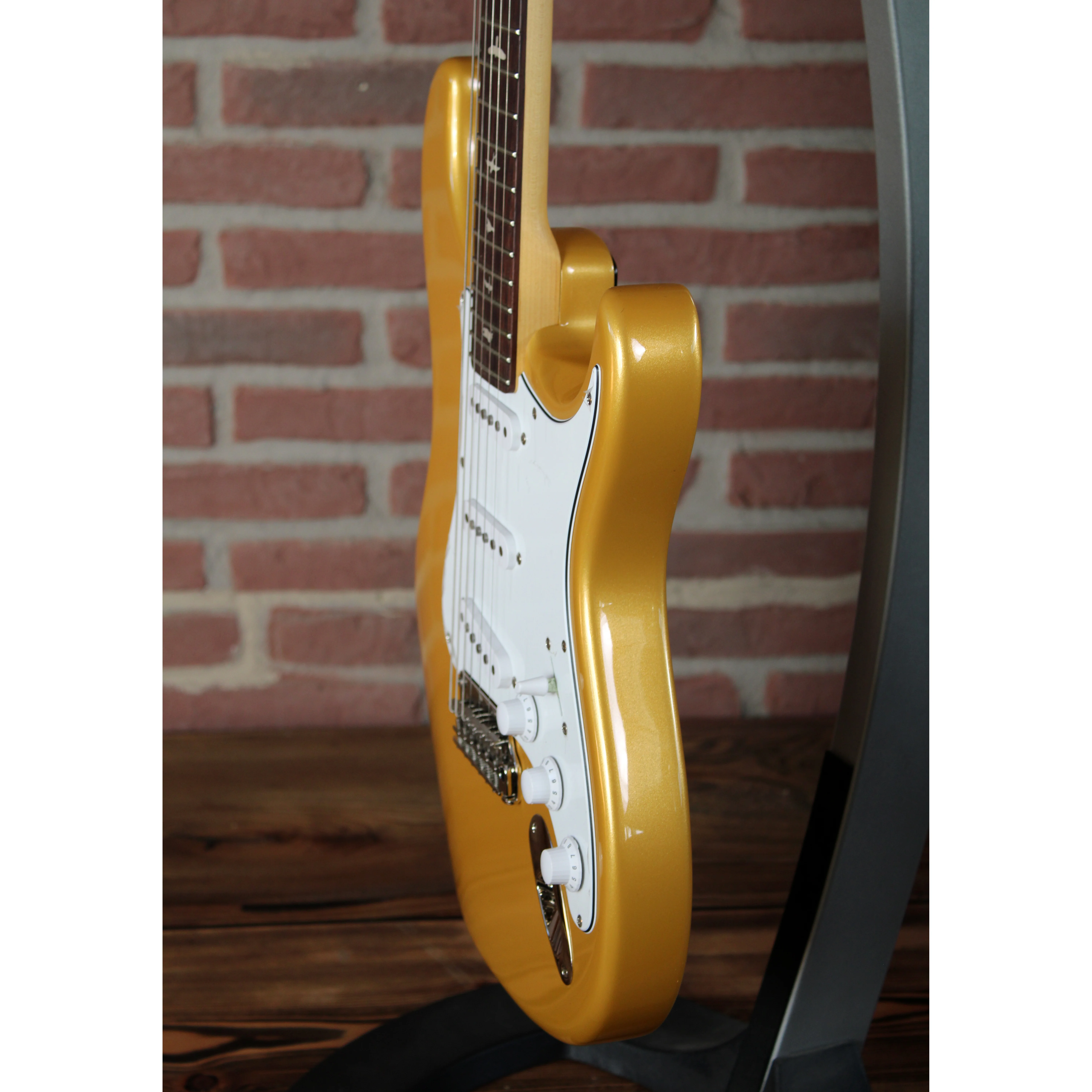 SE John Mayer Silver Sky Gold Spark Limited Edition