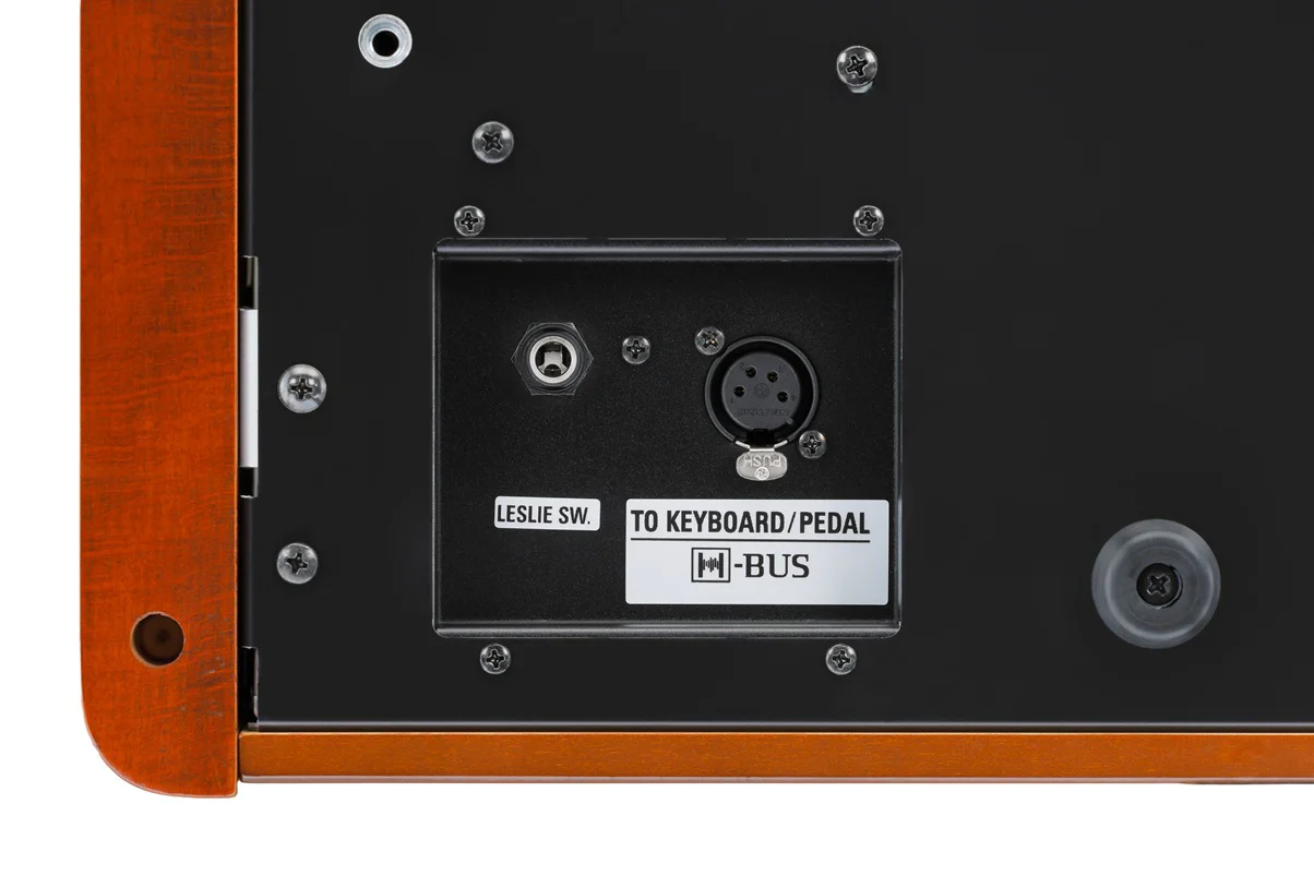 XK-7D Zweimanualige Orgel