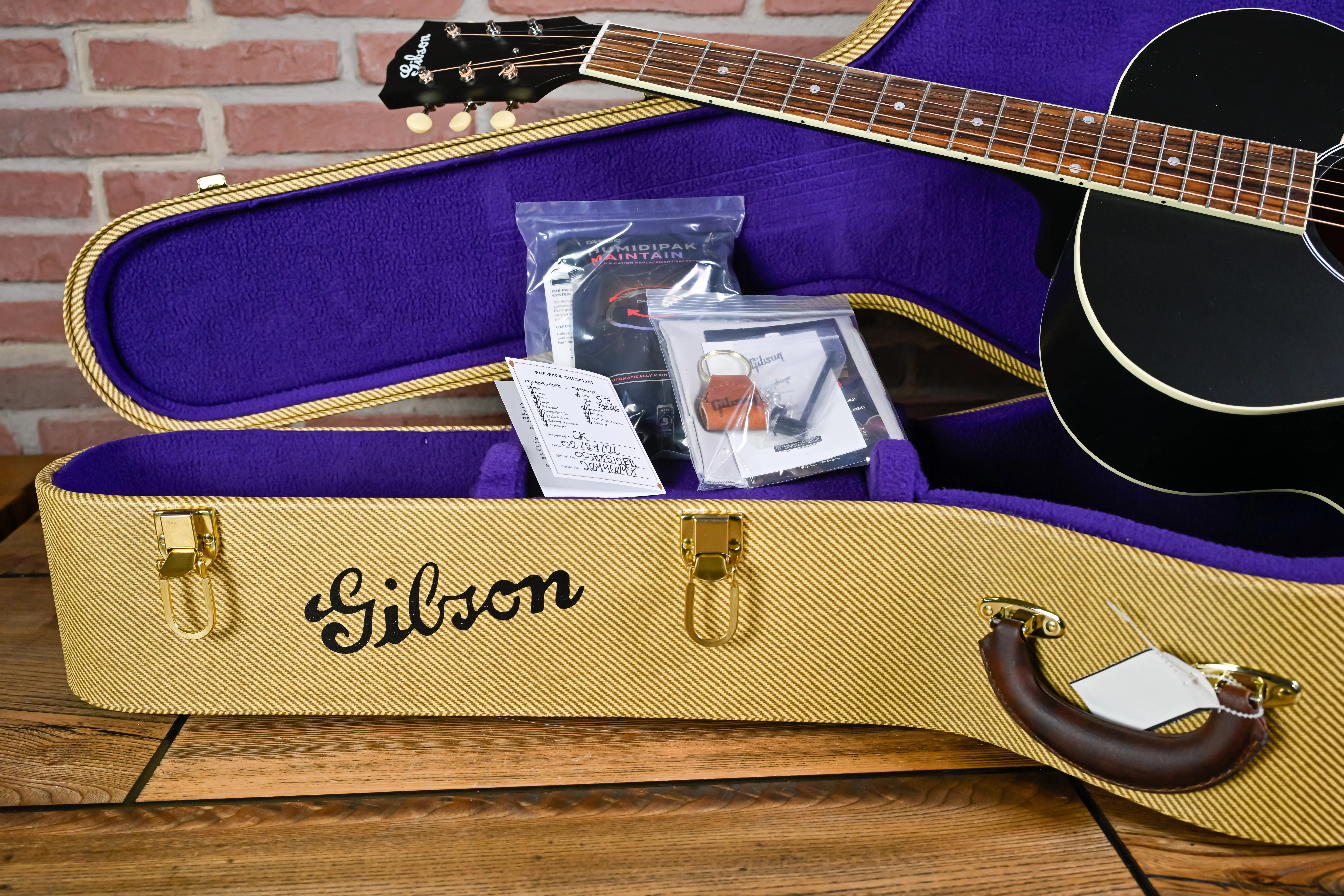 J-185 Century 12-Fret Ebony Westerngitarre