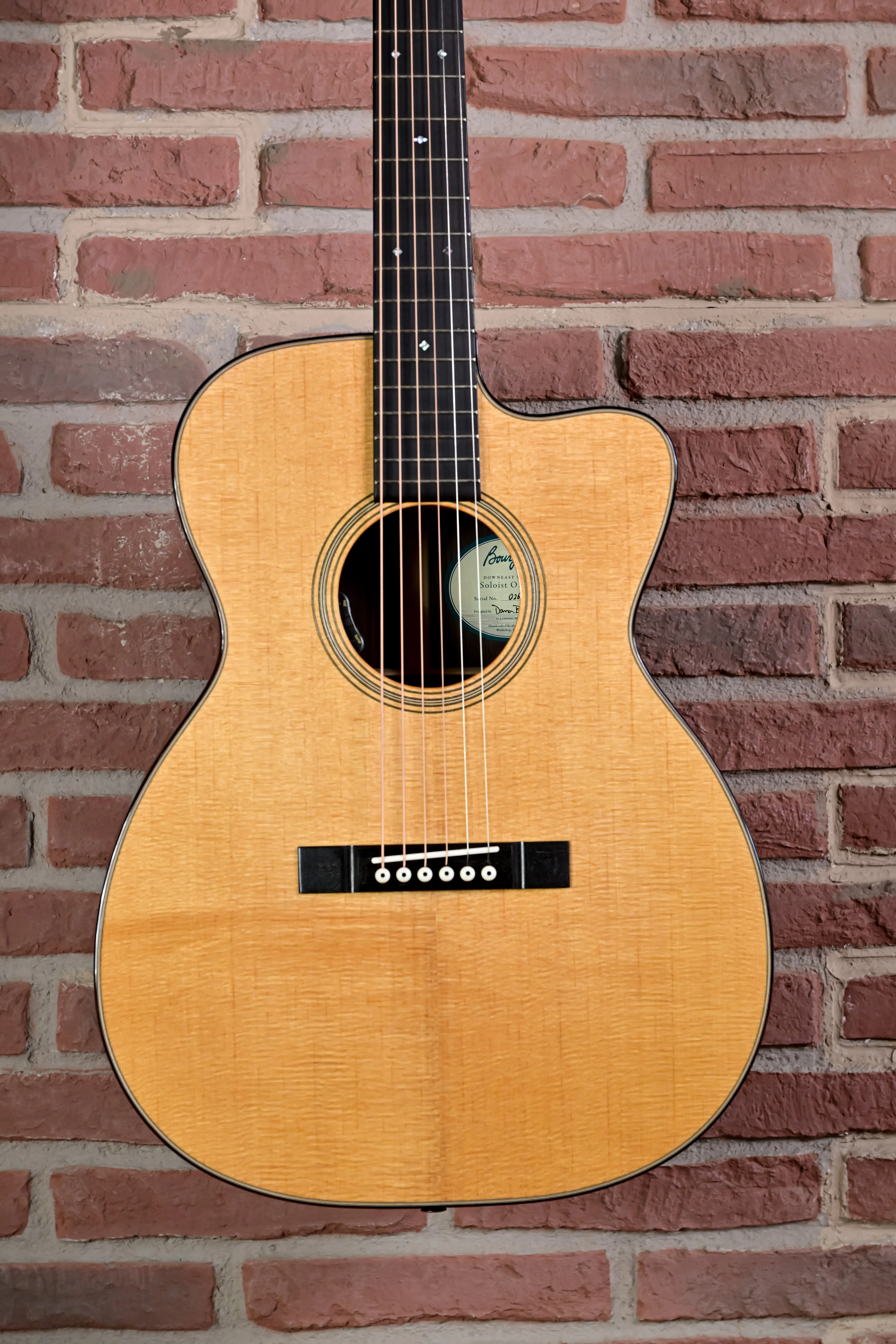 OMCE Soloist Down East Series Akustikgitarre
