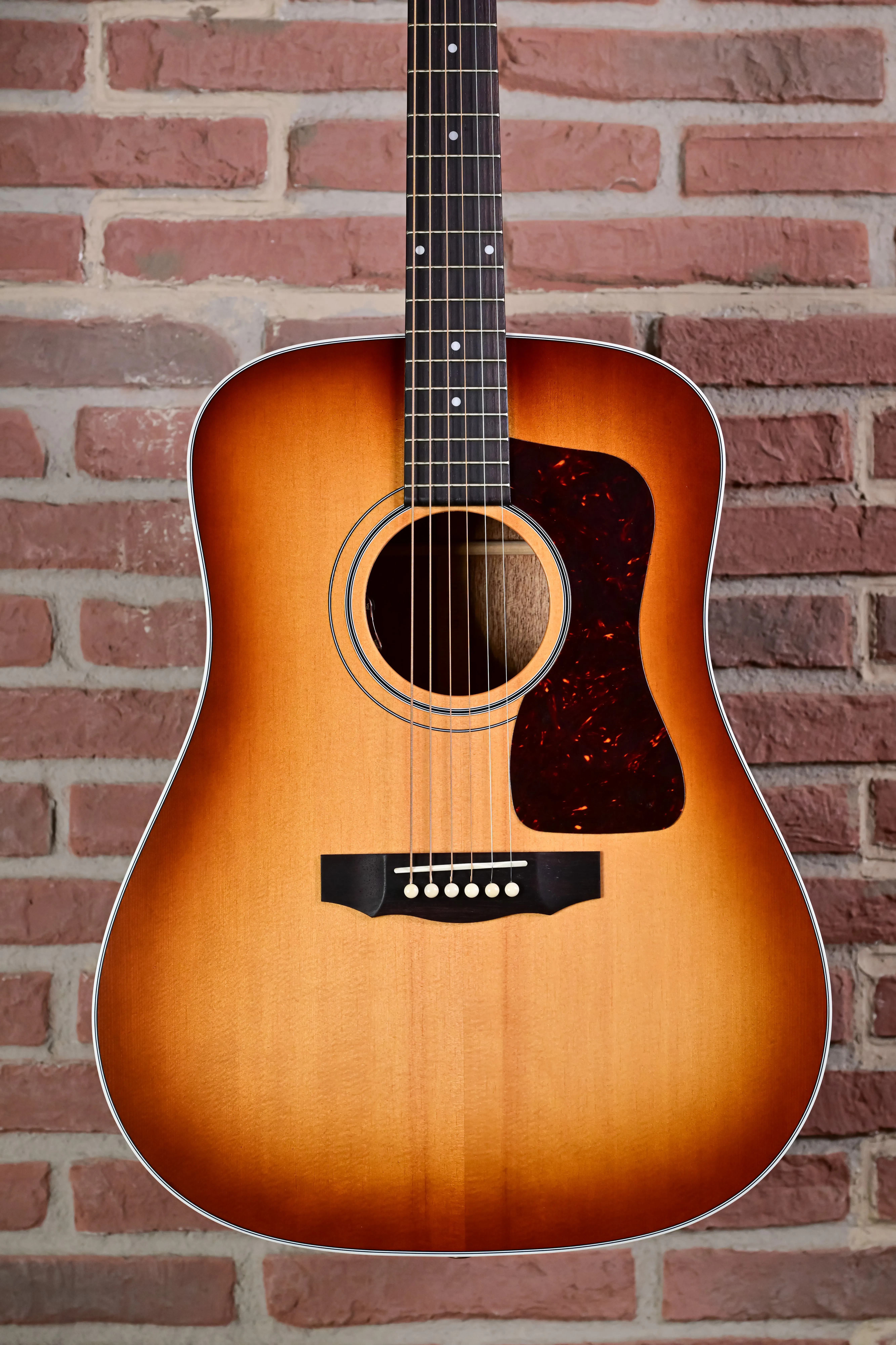 D-40E Standard Pacific Sunset Burst USA Dreadnought 