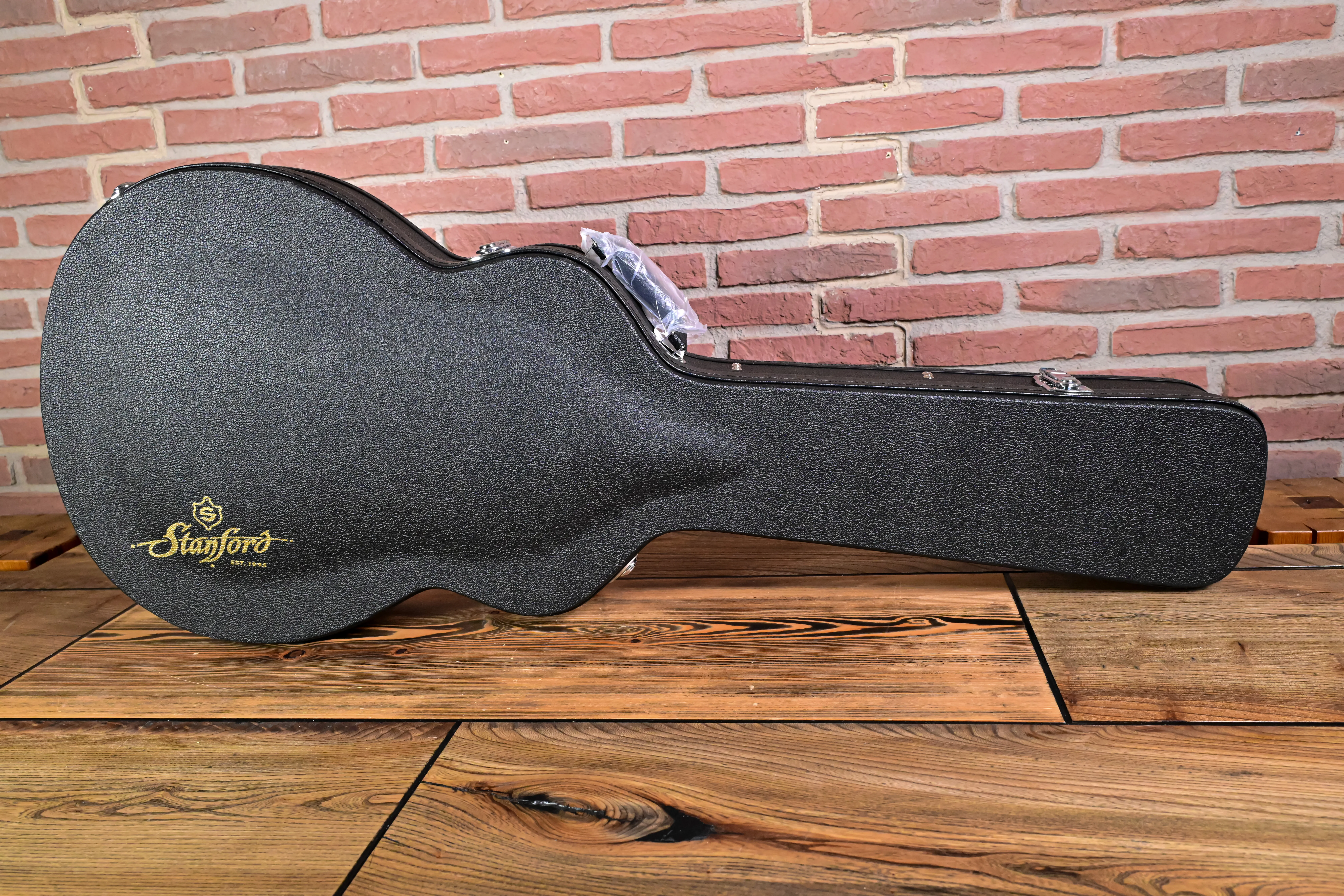 CR Thinline 35 Wild Cherry Semi-Hollowbody