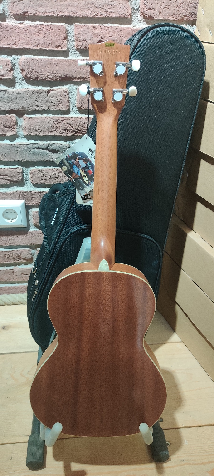 KA-JTE-KZGD - Kalamazoo Gold Archtop Tenor Ukulele, with EQ & Case (UC-T)  "B-Stock"